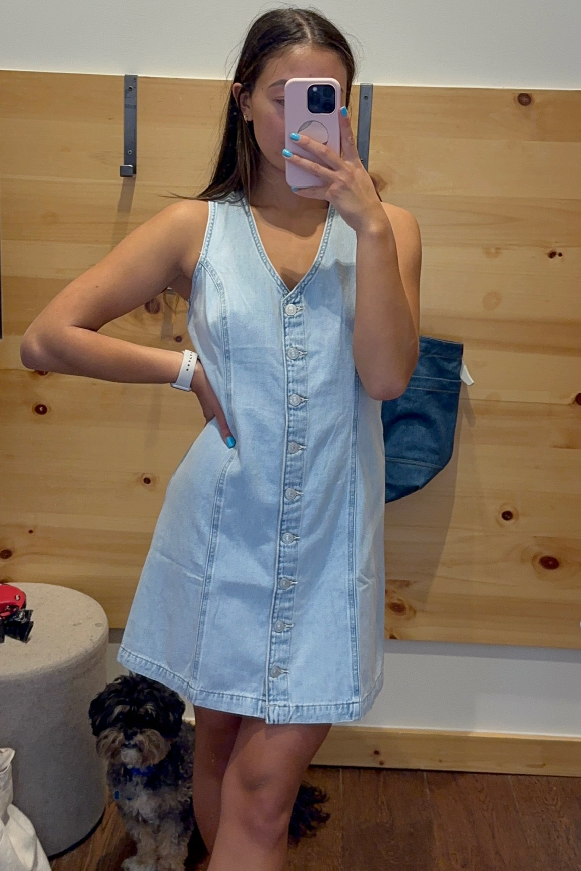 spot my dog in the back 🐶
wish this dress was more sinched in the waist but still cute #levis #denim

#LTKcanada #LTKsummer #LTKstyletip