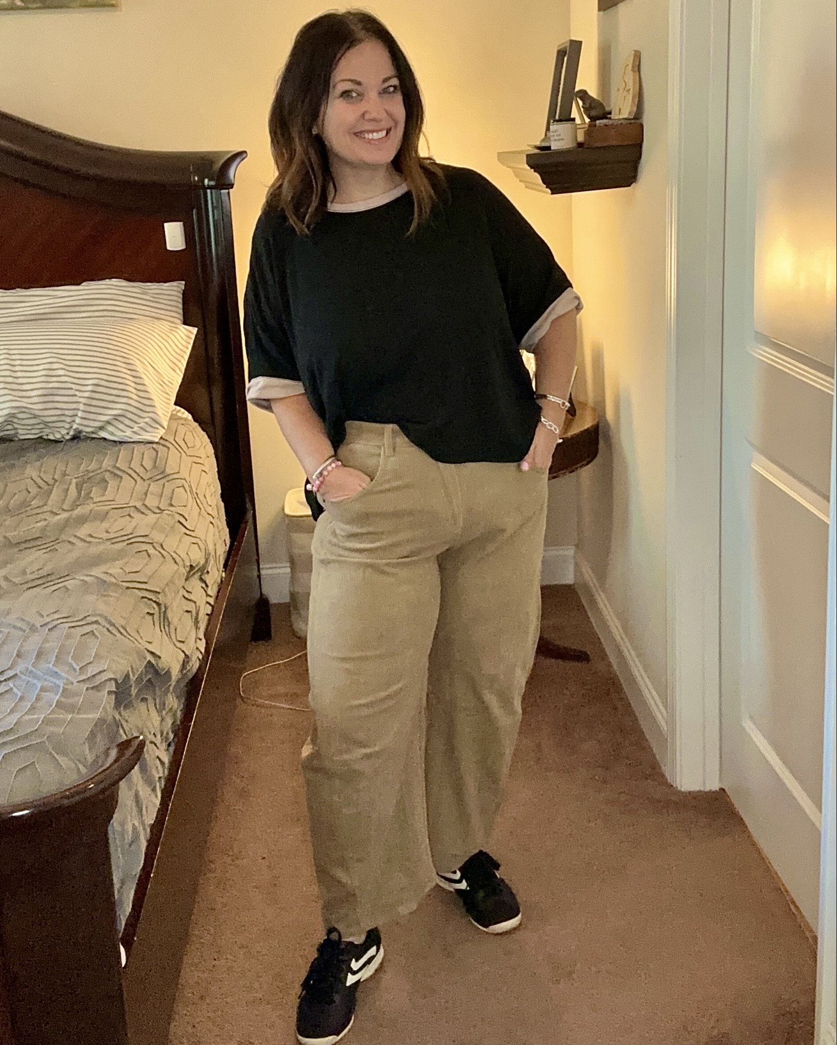 These corduroys are perfection, yall!! 

#LTKFindsUnder50 #LTKOver40 #LTKMidsize