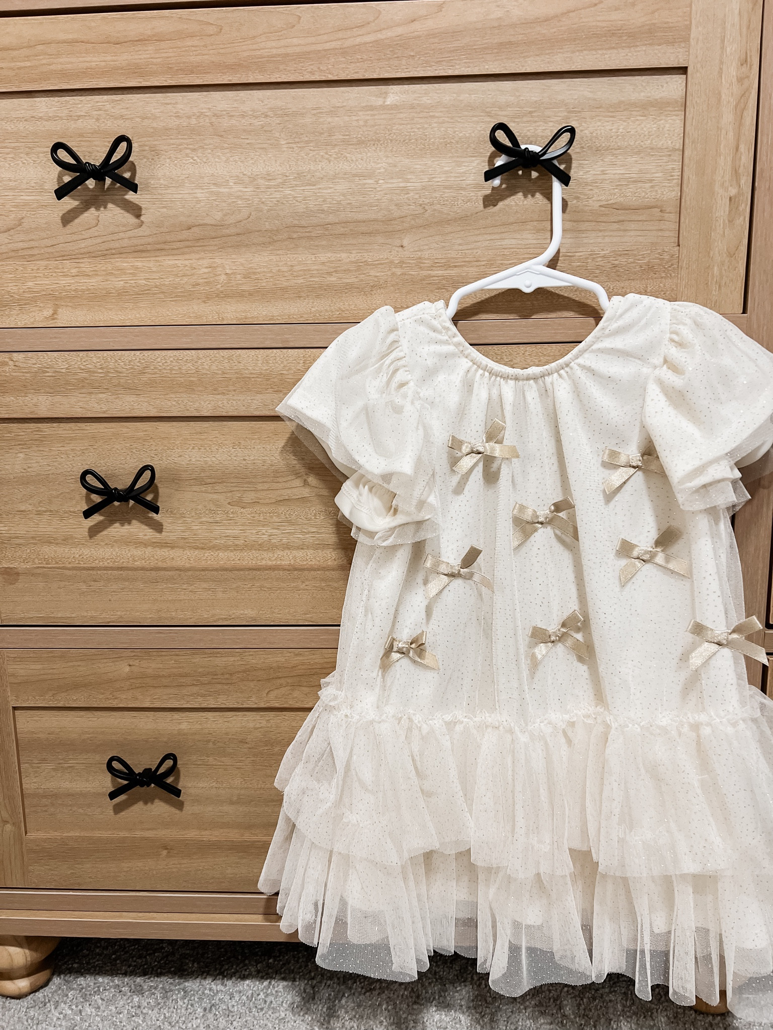 Such an adorable dress for baby girl! 

Baby girl, bows, tulle dress, target find, target toddler finds, toddler girl dresses, holiday dresse

#LTKKids #LTKBaby #LTKHoliday