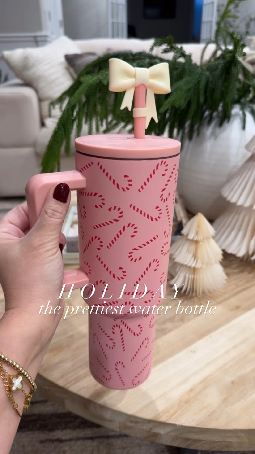 The prettiest water bottle and straw topper! This would be a great gift idea! @amazon @amazonhome #amazonholiday #fallfavorites2024 #giftideasforher #giftguide #giftideas #amazon #founditonamazon 

#LTKGiftGuide #LTKWatchNow #LTKHoliday