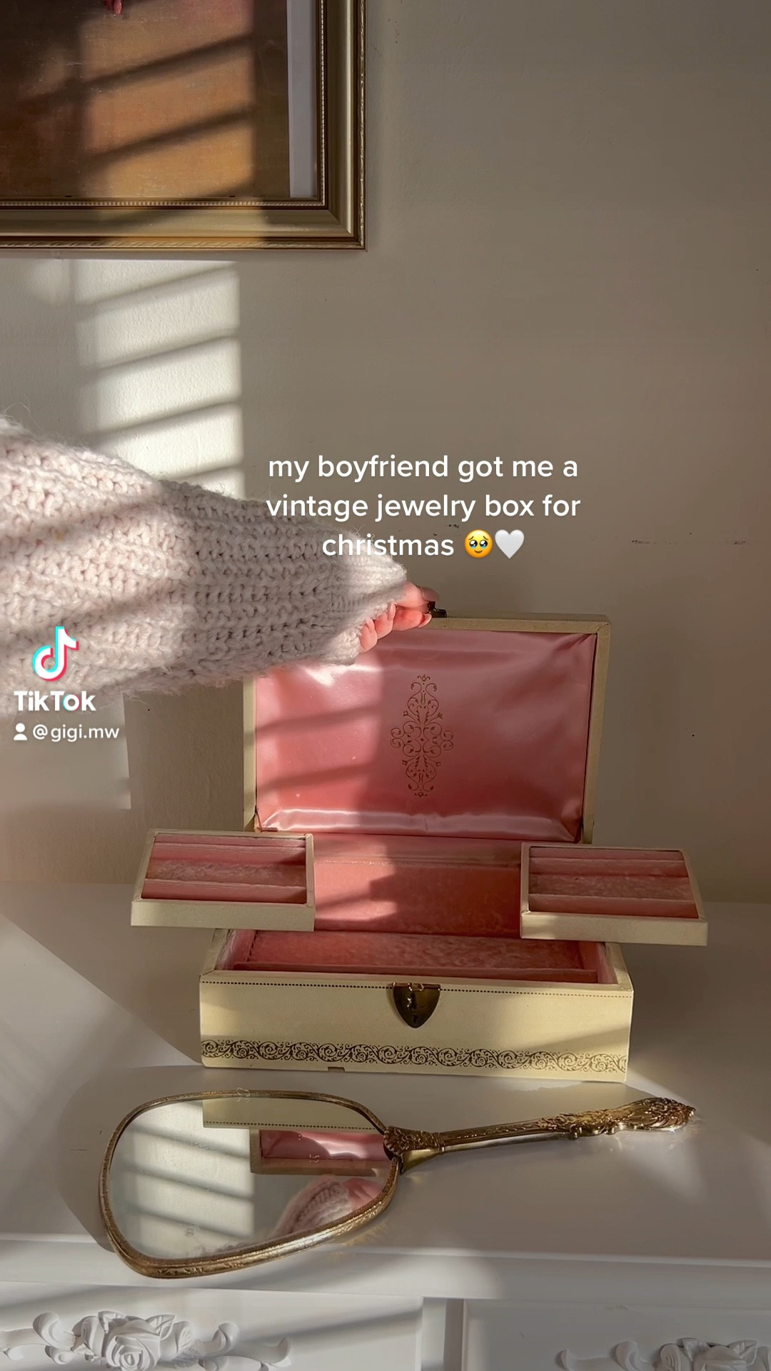 my bf got me this vintage jewlery box for Xmas🥹linking a ton of other ones from eBay! 

#LTKSeasonal #LTKHoliday #LTKGiftGuide