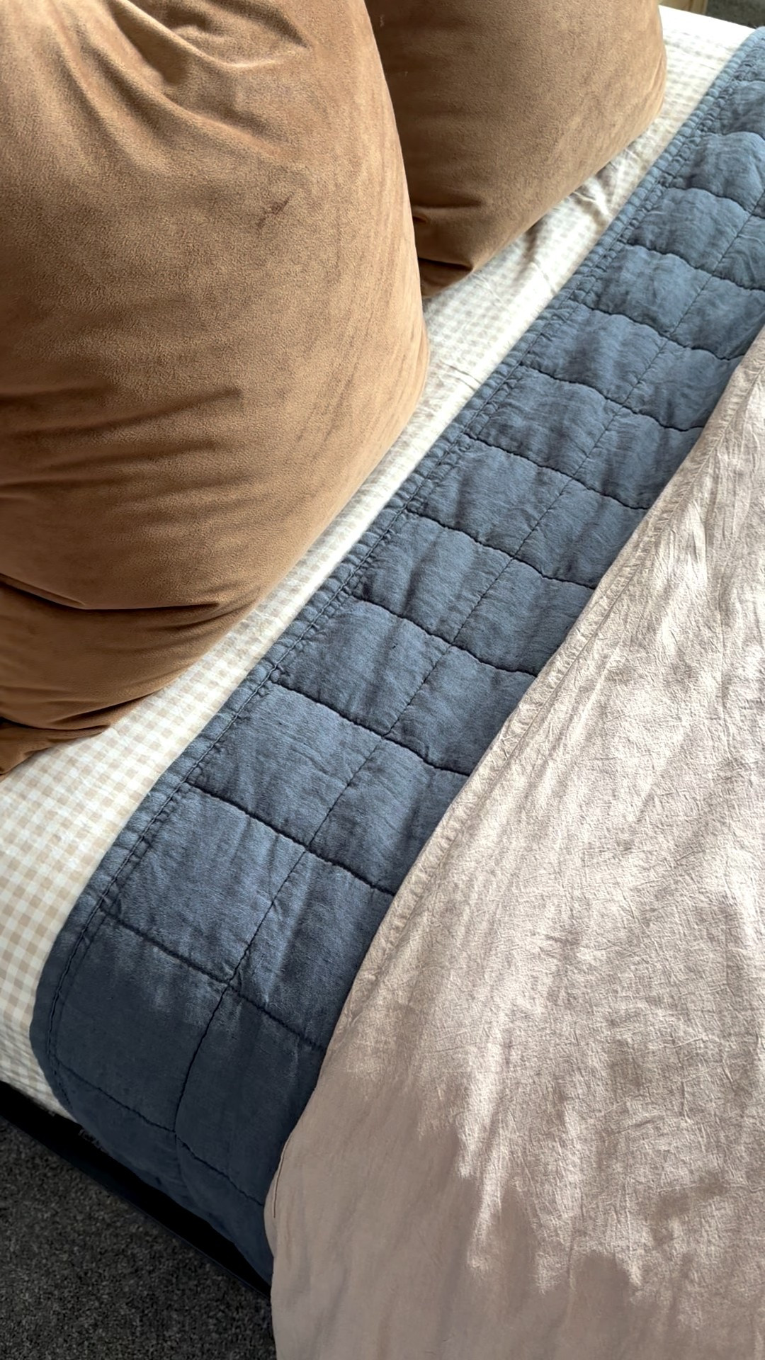 This bedding color combo 😍

Use code INFG-25LISKALIVING10 for 10% off your first Quince purchase !

#LTKFindsUnder100 #LTKHome