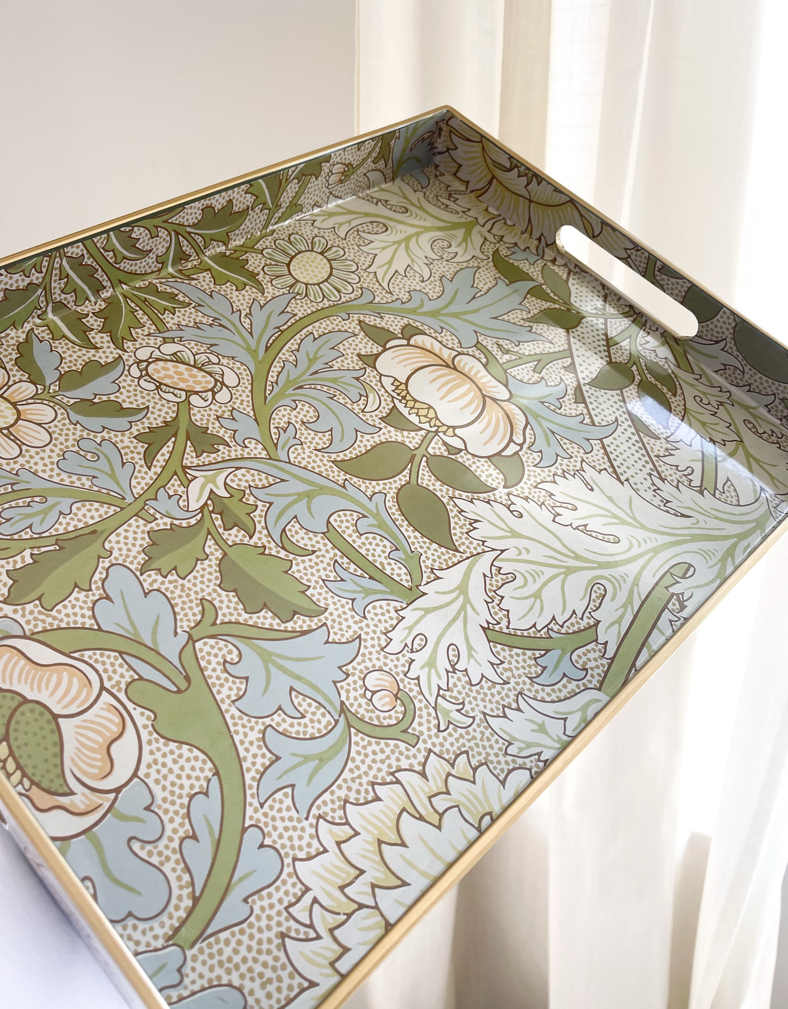 Love this pretty tray! 
Home decor, Home styling 