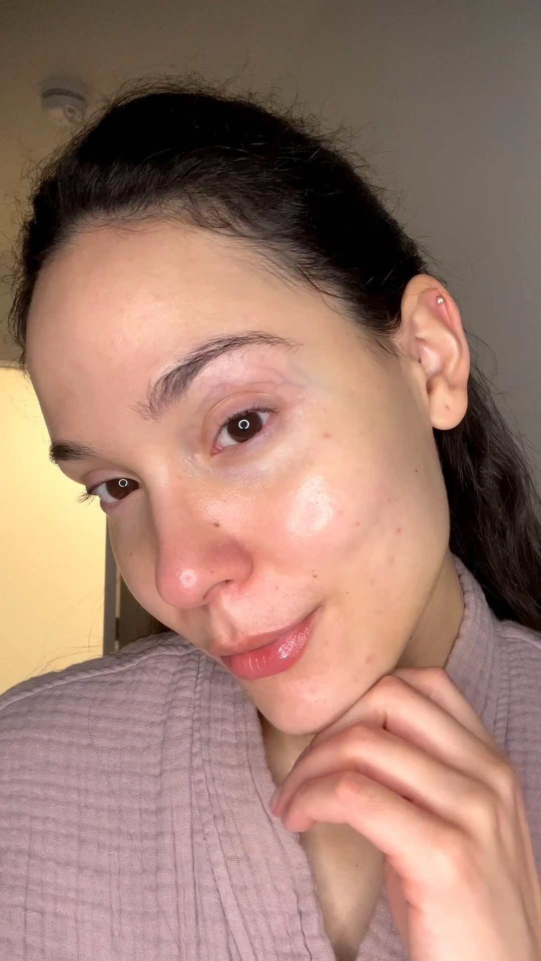 Glazed donut before bed🤍✨

#LTKwinter #LTKbeauty #LTKcanada