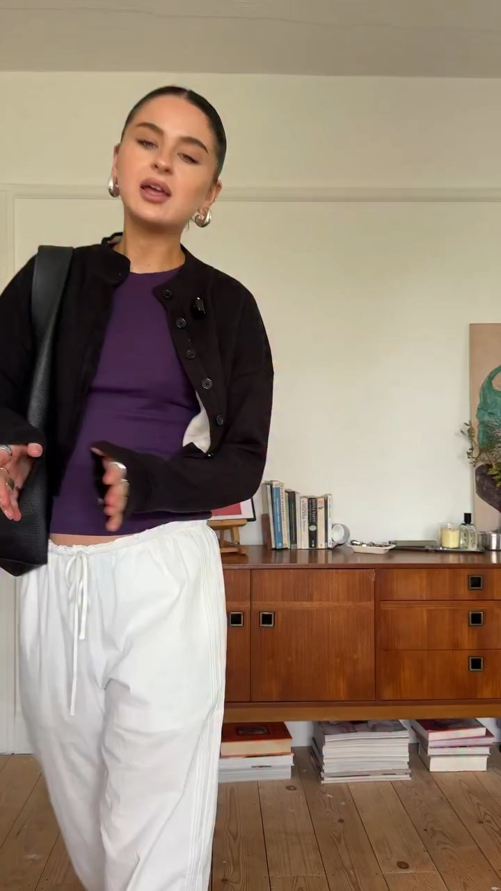 Have you heard of the 3 colour rule? 

#stylingtips #stylinginspo #ootdreel #outfitinspo #springoutfits