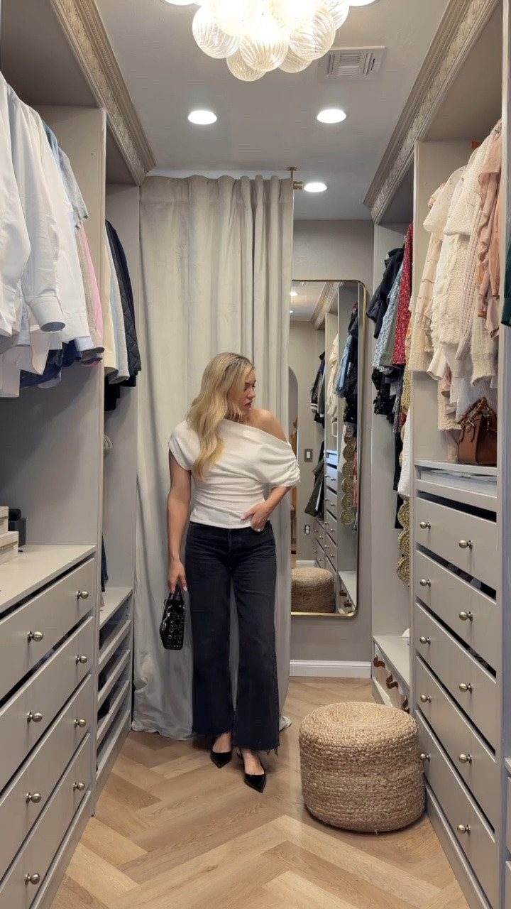 One shoulder top
Date night top
Agolde jeans

#LTKdayinmylife #LTKgrwm #LTKootd