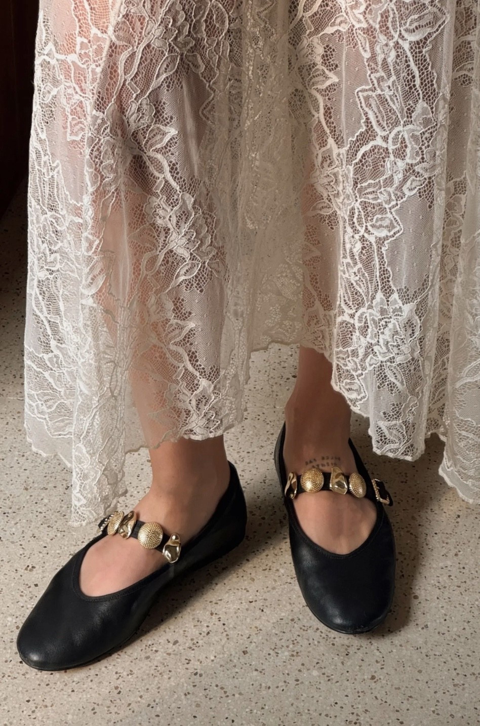 Black flats
Statement shoes 

#LTKShoeCrush #LTKStyleTip