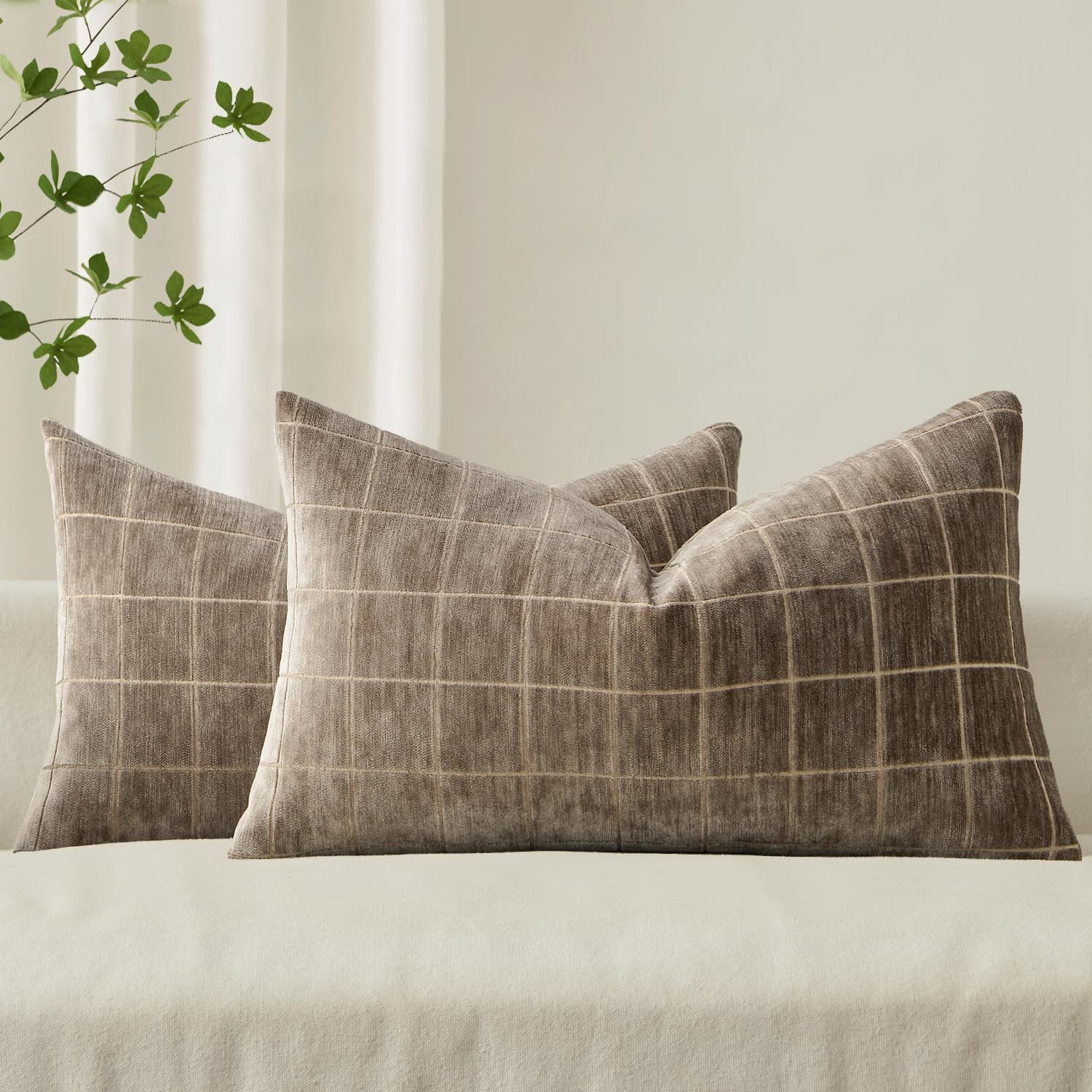 MIULEE Decorative Chenille Check Lumbar Throw Pillow Covers Vintage Plaid Couch Pillows 12x20 Inc... | Amazon (US)