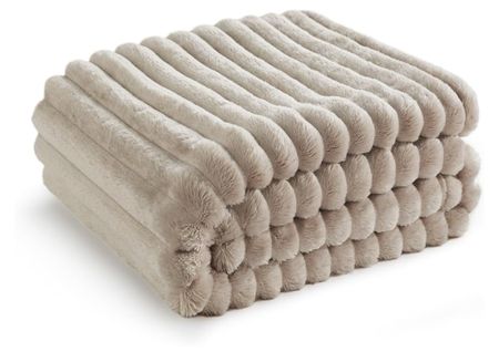 #amazon # blanket #soft #cozy

#LTKfindsunder50 #LTKfamily