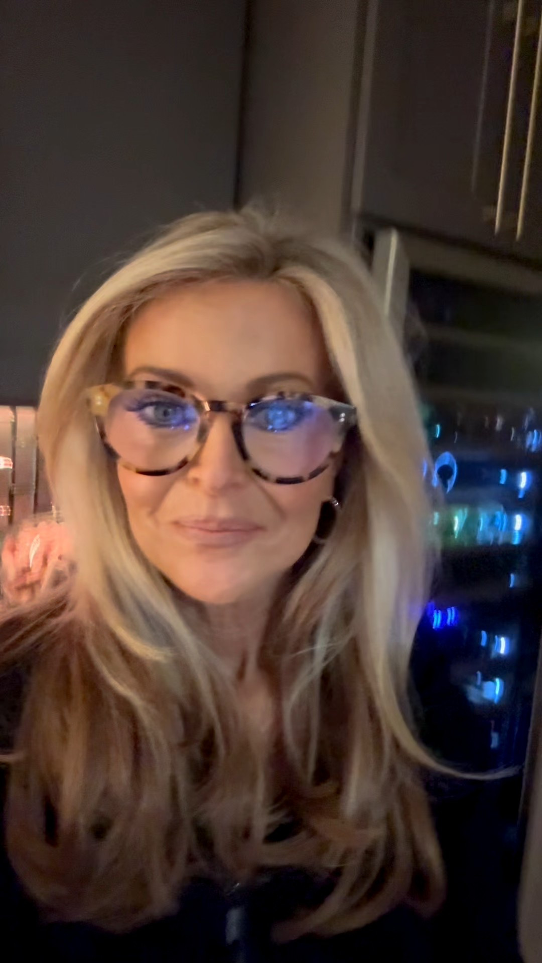 The Carter Frames are my tortoise and blue frame. You can click on them for color options  

#LTKOver40