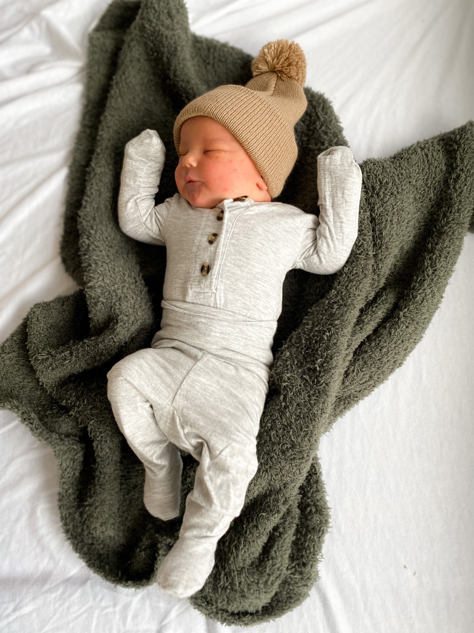 Baby Boy 🤍 
Beanie: Slouch Headwear 

Mama / maternity / pregnancy / postpartum / first time mom / mommy / mommy and me / mini / babe / baby girl / baby boy / boy nursery / nursery / green nursery / green blanket / hospital bag / diaper bag / baby must have / registry / baby registry / Lou Lou / newborn set /  going home outfit / nurses basket / newborn photos 

#LTKbump #LTKbaby #LTKfamily