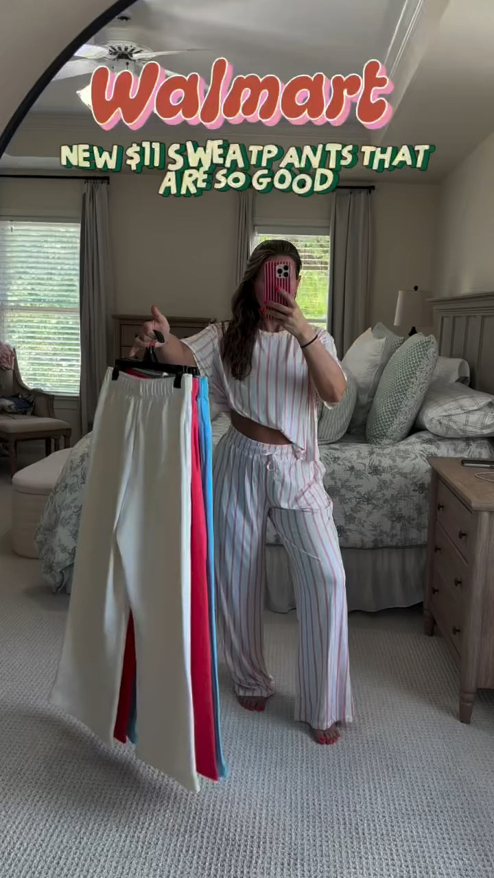 these $11 sweatsssss!! these new colors are so good! Tops are all new too! Drop “ME” below for a direct l i n k 🔥🍒💛

#walmart #walmartpartner #walmartfashion #fashion #ootdinspo