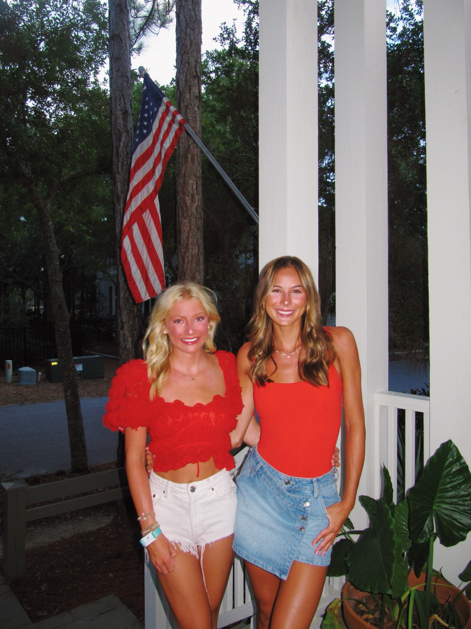 My fav mini skirt ❤️🤍💙

#LTKStyleTip