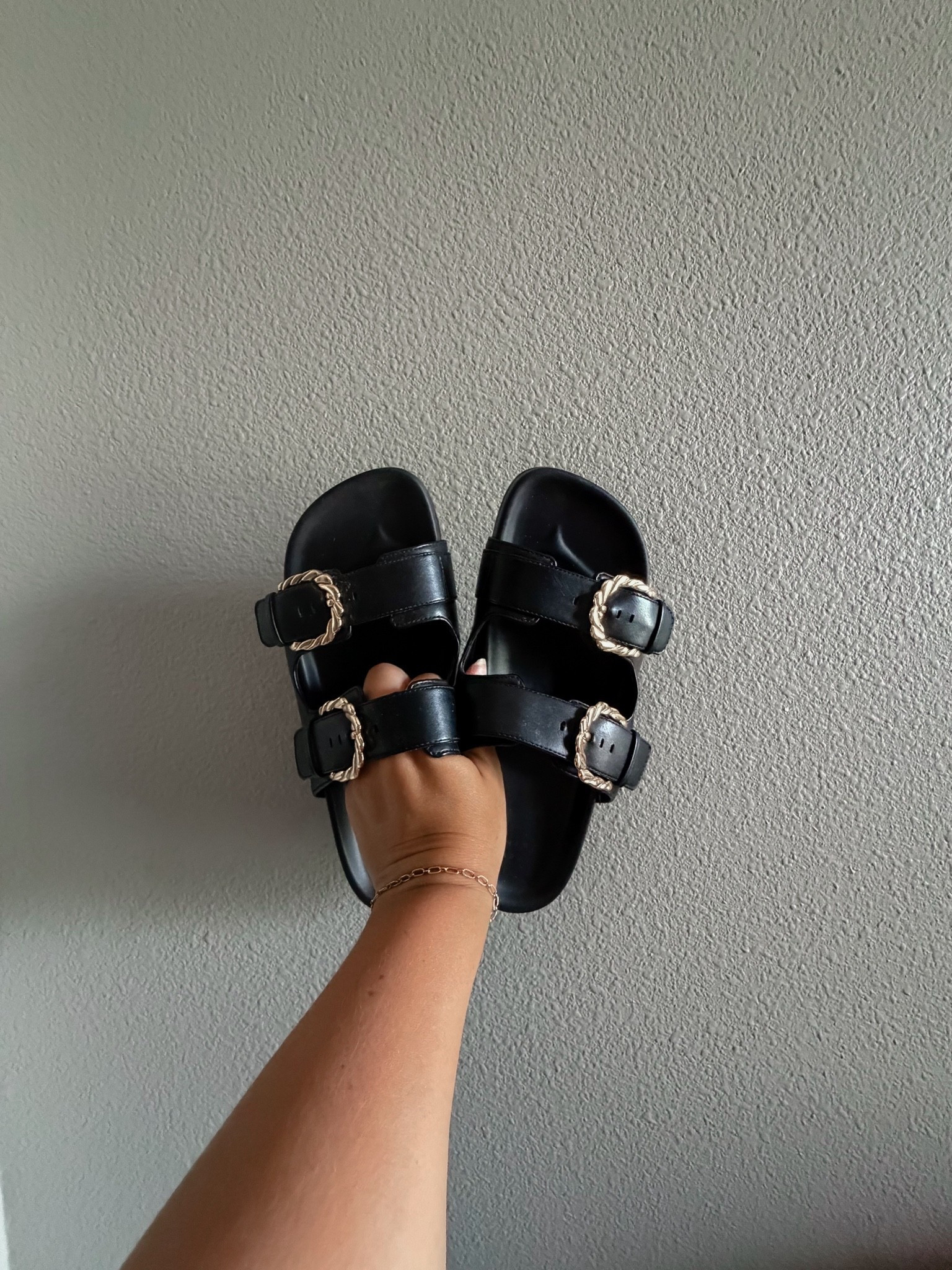 My favorite sandals right now that are SO comfortable!! 

All on sale!! 

Target sandals
Target shoes
Target finds
Target must haves
Summer sandals
Summer shoe sandals

#LTKootd #LTKSeasonal #LTKSaleAlert