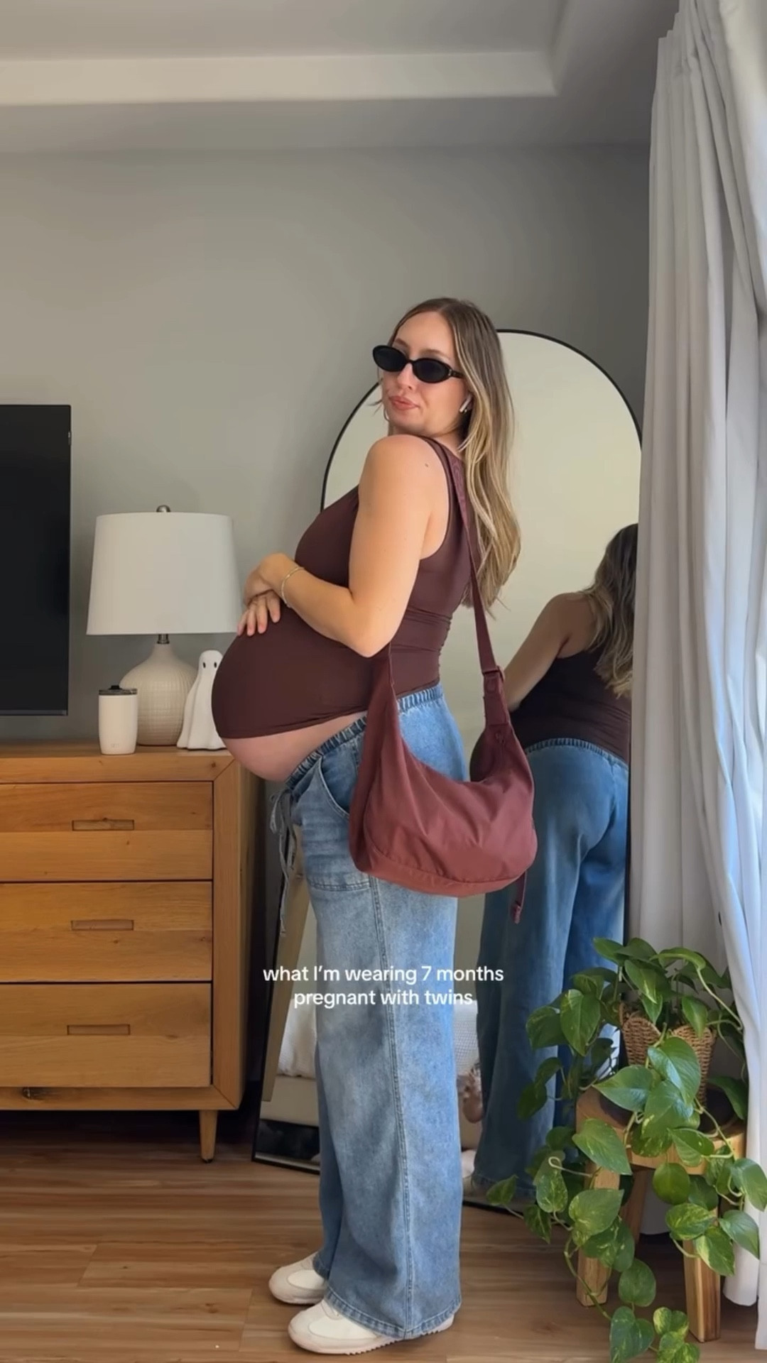 These are probably my most worn pants this pregnancy. $20 from @marshalls 👏🏻 #OOTD #pregnancystyle #twinpregnancy @adidas @baggu @zara