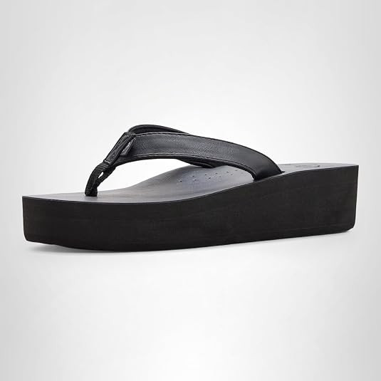 Roxy Women's Melinda Wedge Flip Flop Sandal | Amazon (US)
