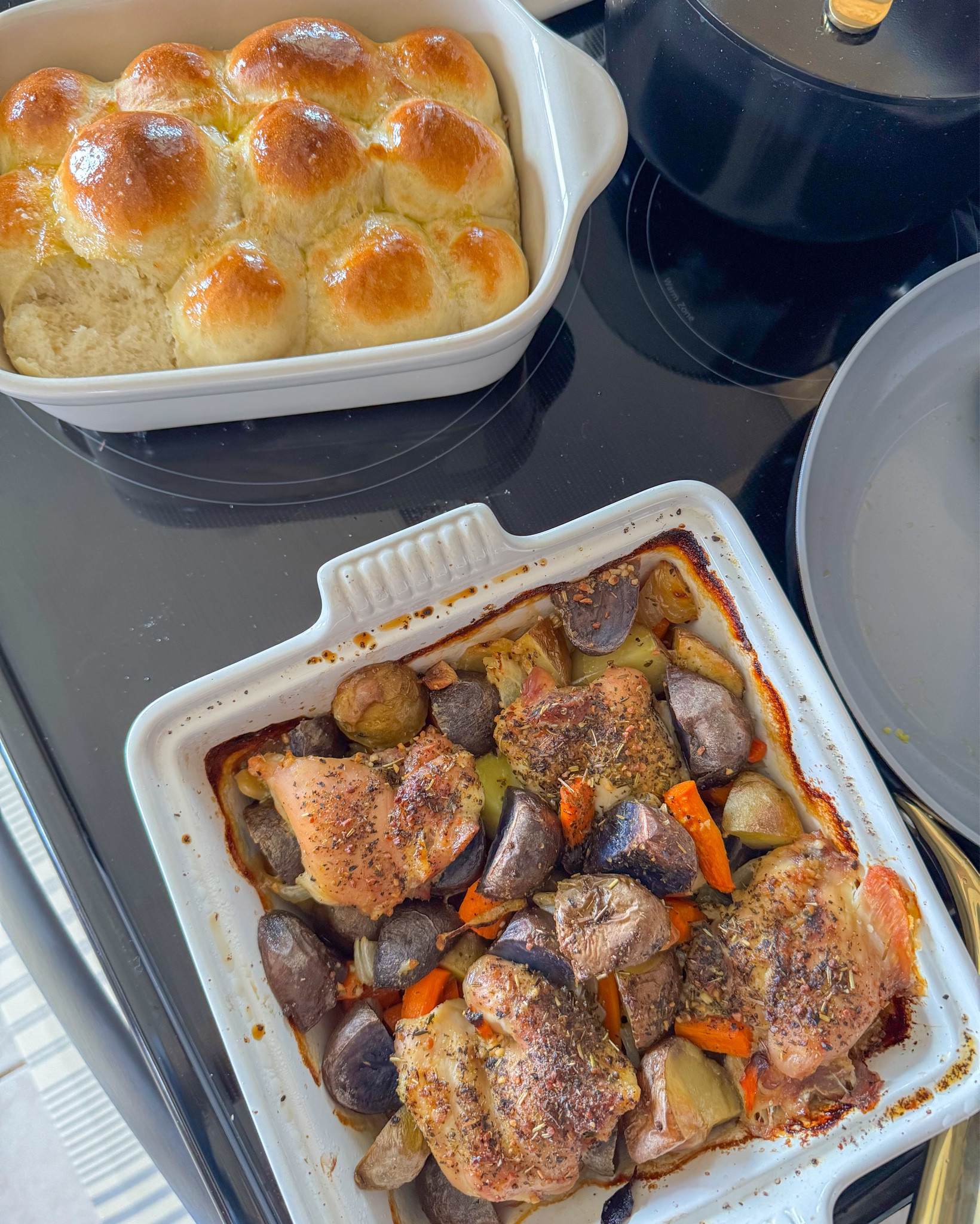 Perfect roasting pan for 4 person family meals 🤎

#LTKFindsUnder100 #LTKHome #LTKSeasonal