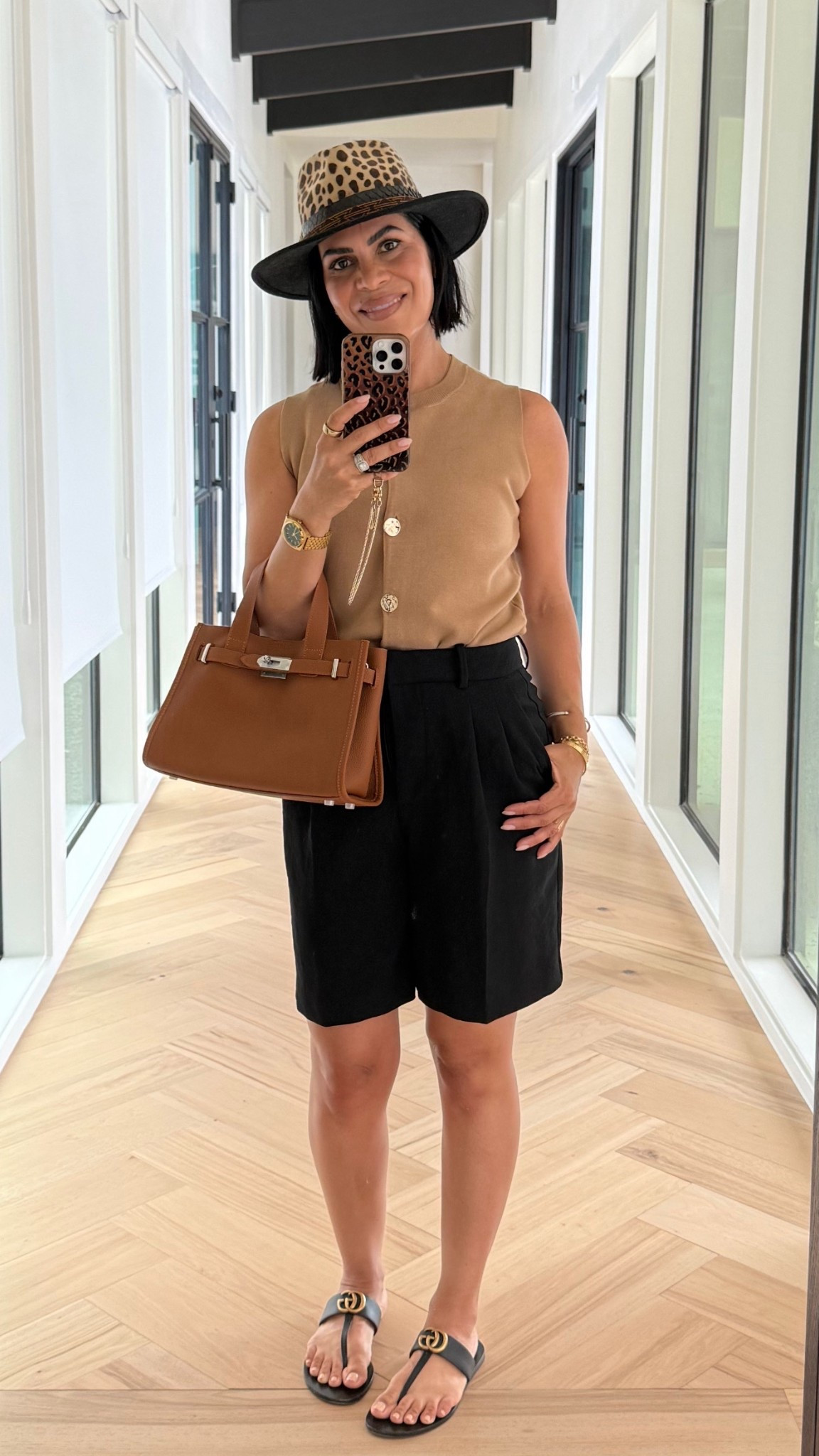 This bag is so luxe!
Real leather…
So classy ..
So chic


#LTKootd #LTKOver40 #LTKBeauty