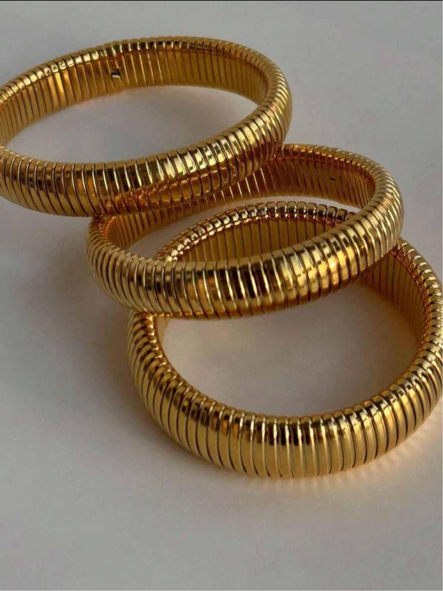Gold Bangle Bracelets 

#LTKStyleTip #LTKBeauty #LTKWorkwear