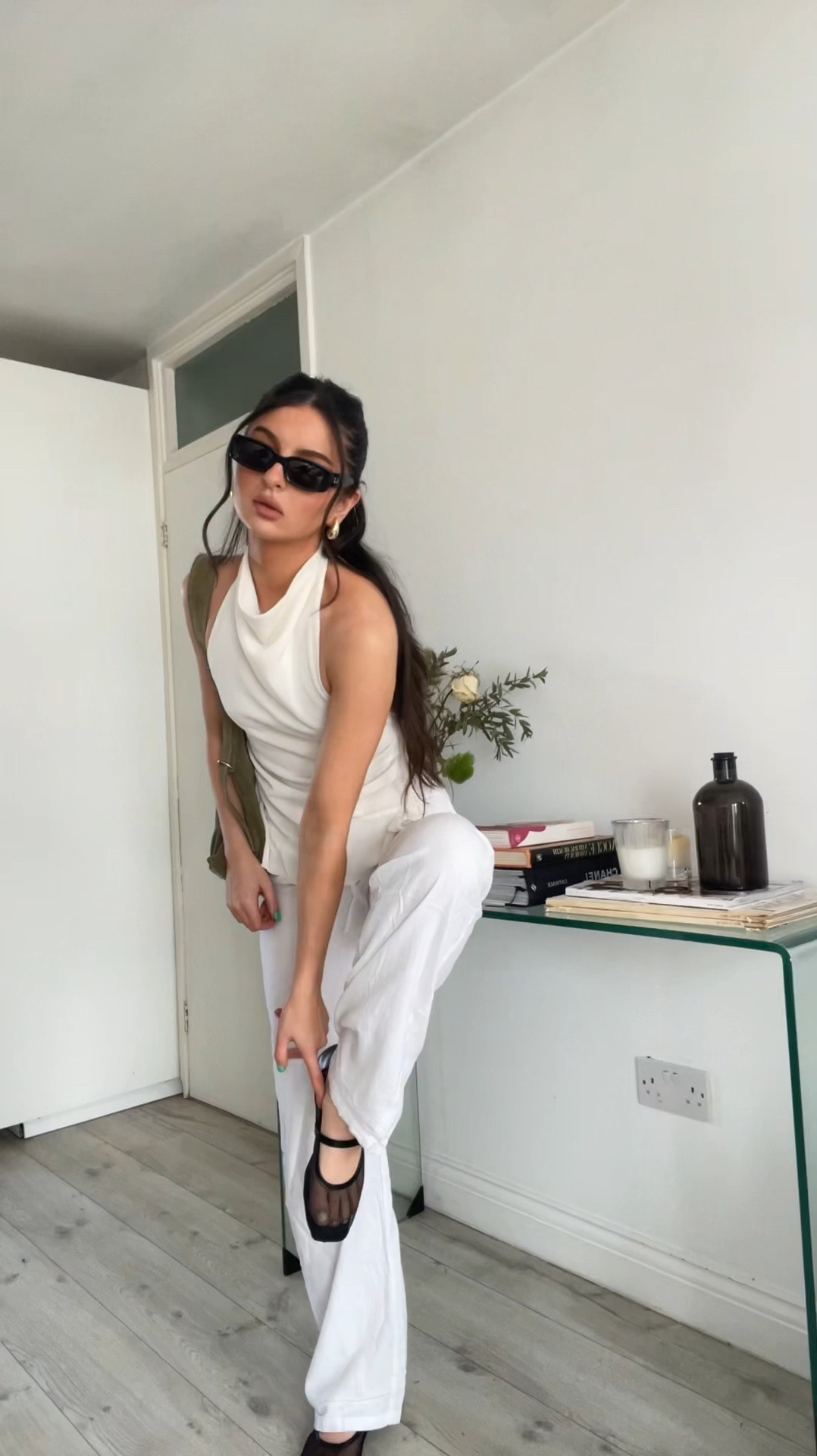 Linen for spring? Groundbreaking 

Outfit inspo, summer outfit inspo, summer fashion, summer fashion staples, summer style, spring summer style, halterneck top, Gucci sunglasses, mesh ballet flats, linen trousers, easy outfits, minimal street style, minimal style 

#LTKeurope #LTKshoecrush #LTKstyletip