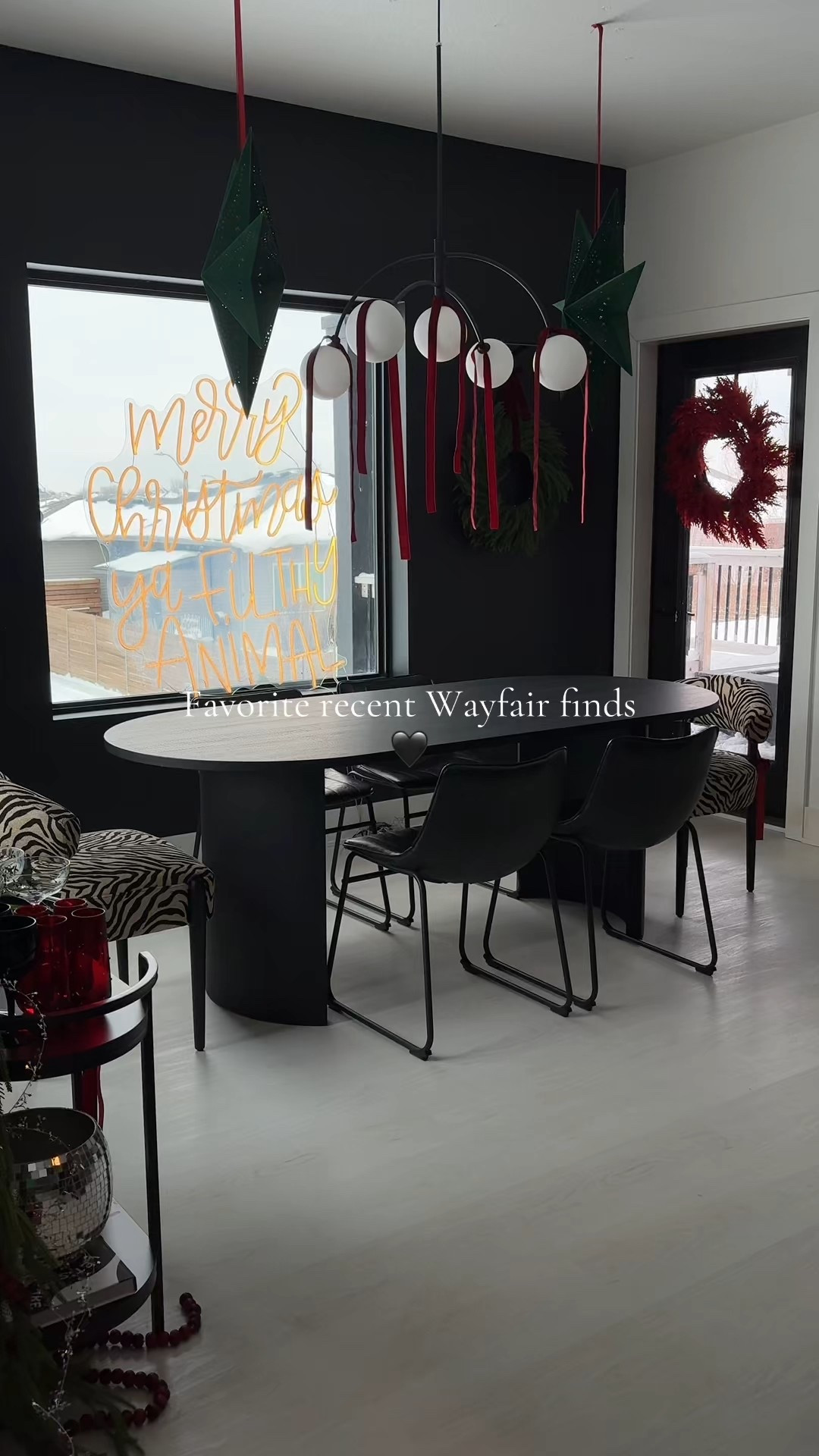 So in love with our new table from @Wayfair 😍 Slowly getting rid of the gold I used to love and going more organic/moody/cozy! #wayfair #wayfairfinds #homedecor #christmas #christmasdecor 