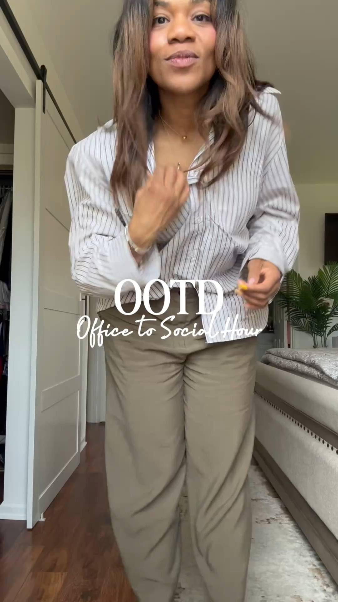 Oversized top, but make it boss to brunch 💼✨  

Wore this to the office feeling comfy + put together, then took it straight to social hour with a quick switch-up.

It’s giving effortless, it’s giving “I planned this”… even though I didn’t 🤭  

Linked everything on my LTK so you can recreate the look from desk to drinks 🖤  

#LTKStyle #OfficeOOTD #OversizedStyle #WorkToWeekend #DeskToDrinks

#LTKootd #LTKTall #LTKgrwm