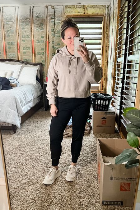 My go to Saturday athleisure look! 

These high waisted joggers have pockets and are the most comfy things ever! Wearing a small 

This light weight, ribbed, crop hoodie is my go to for its neutral color. Wearing a S. 

The best everyday woven sneaker! Runs TTS 