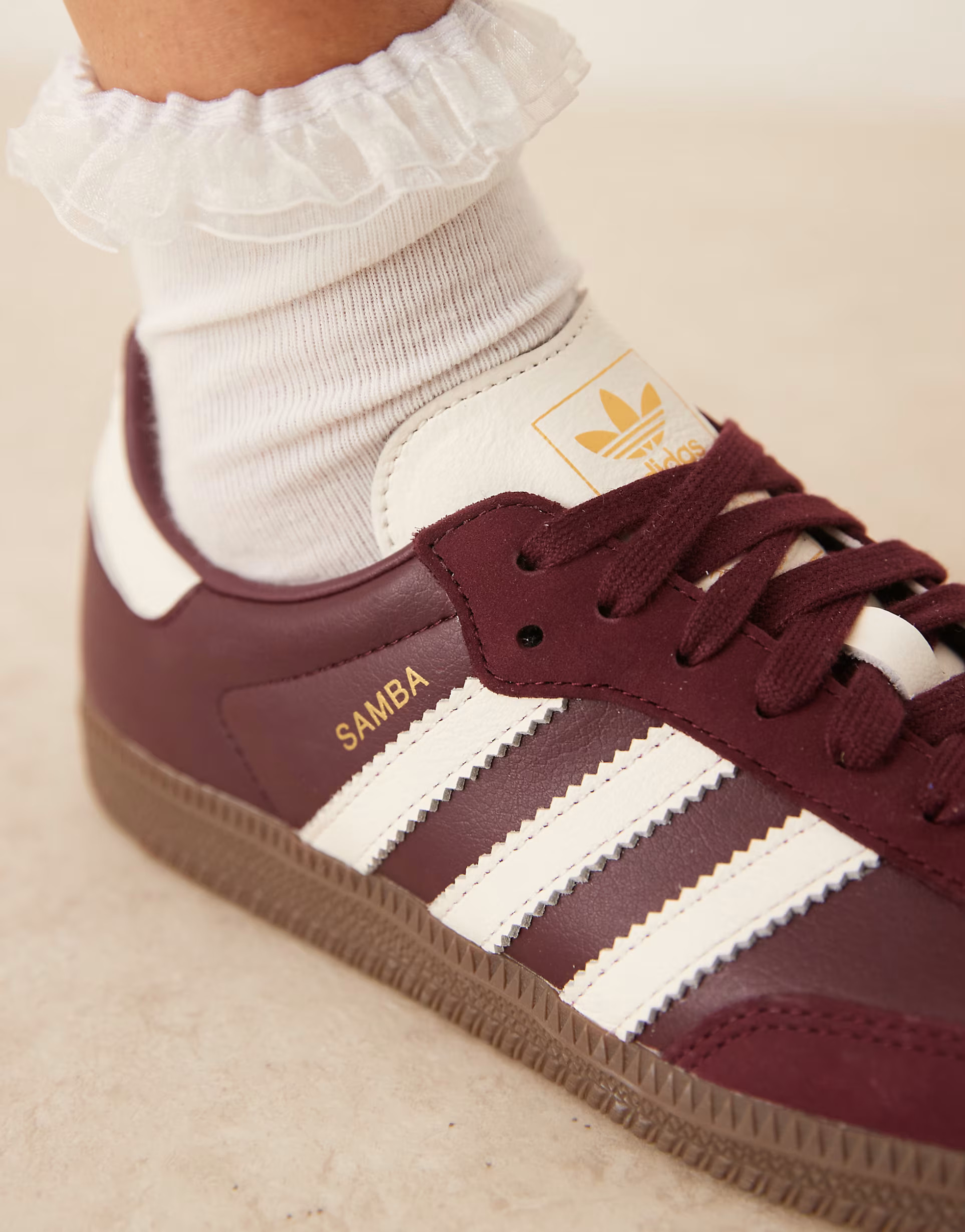 adidas Originals Samba OG trainers in maroon and cream | ASOS | ASOS (Global)