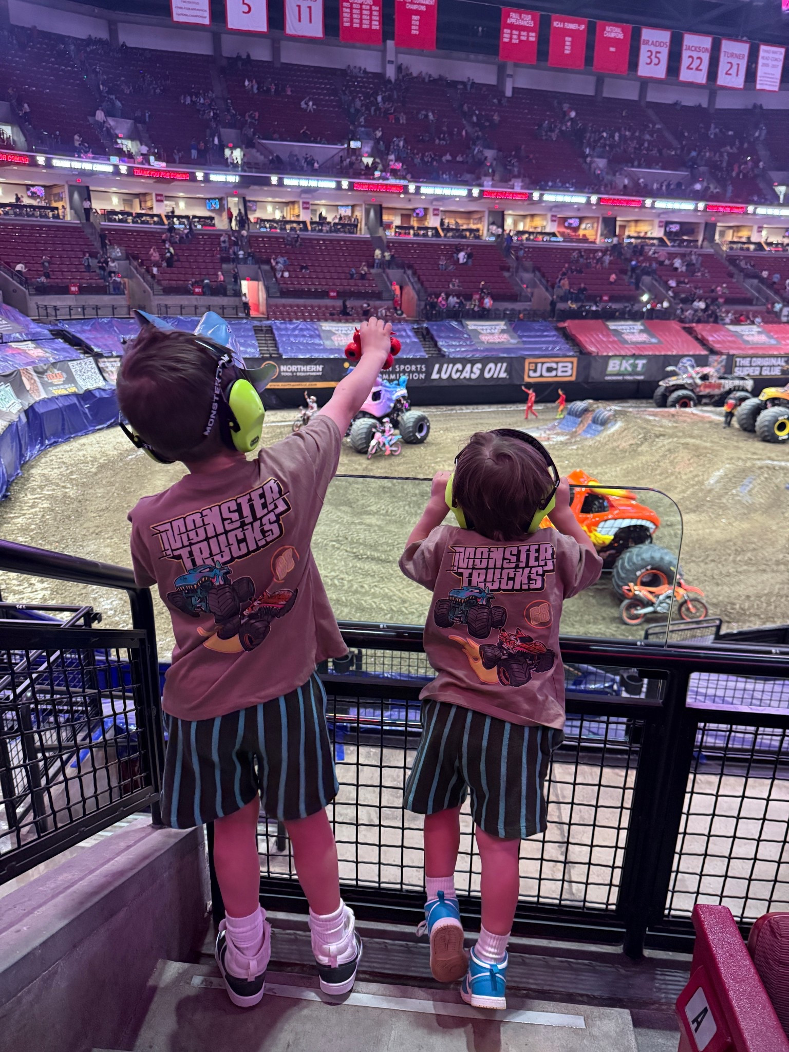 Monster jam outfits 💖🩵⚡️
Found both of these at @Zara their kids new line is so cute! 
Linking their headphones too! 


#LTKootd #LTKdayinmylife #LTKKids