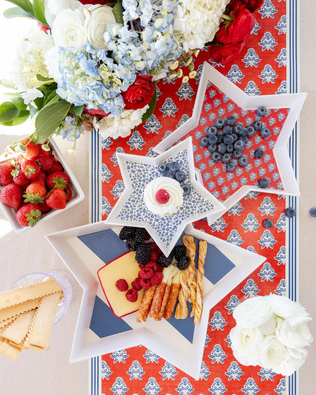Stacking Stars Bamboo Tray Set | My Mind's Eye
