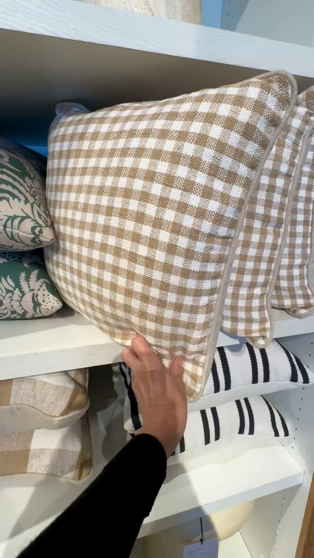 Small check or big? Freshen up for spring with new pillows 🤎

#LTKselfcare #LTKHome #LTKSeasonal