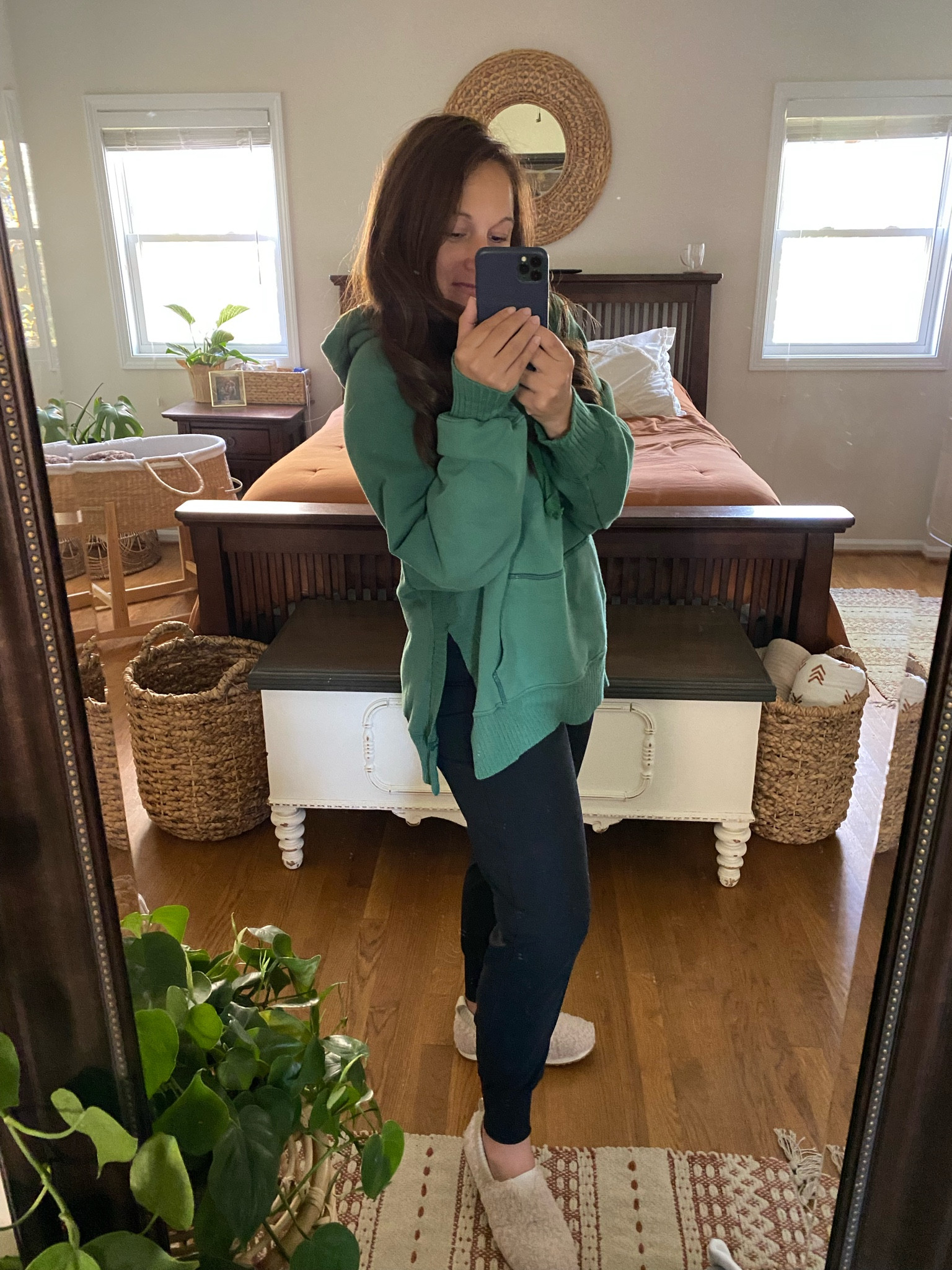 Nursing friendly sweatshirt that I’m loving! 

#LTKSeasonal #LTKGiftGuide #LTKHoliday