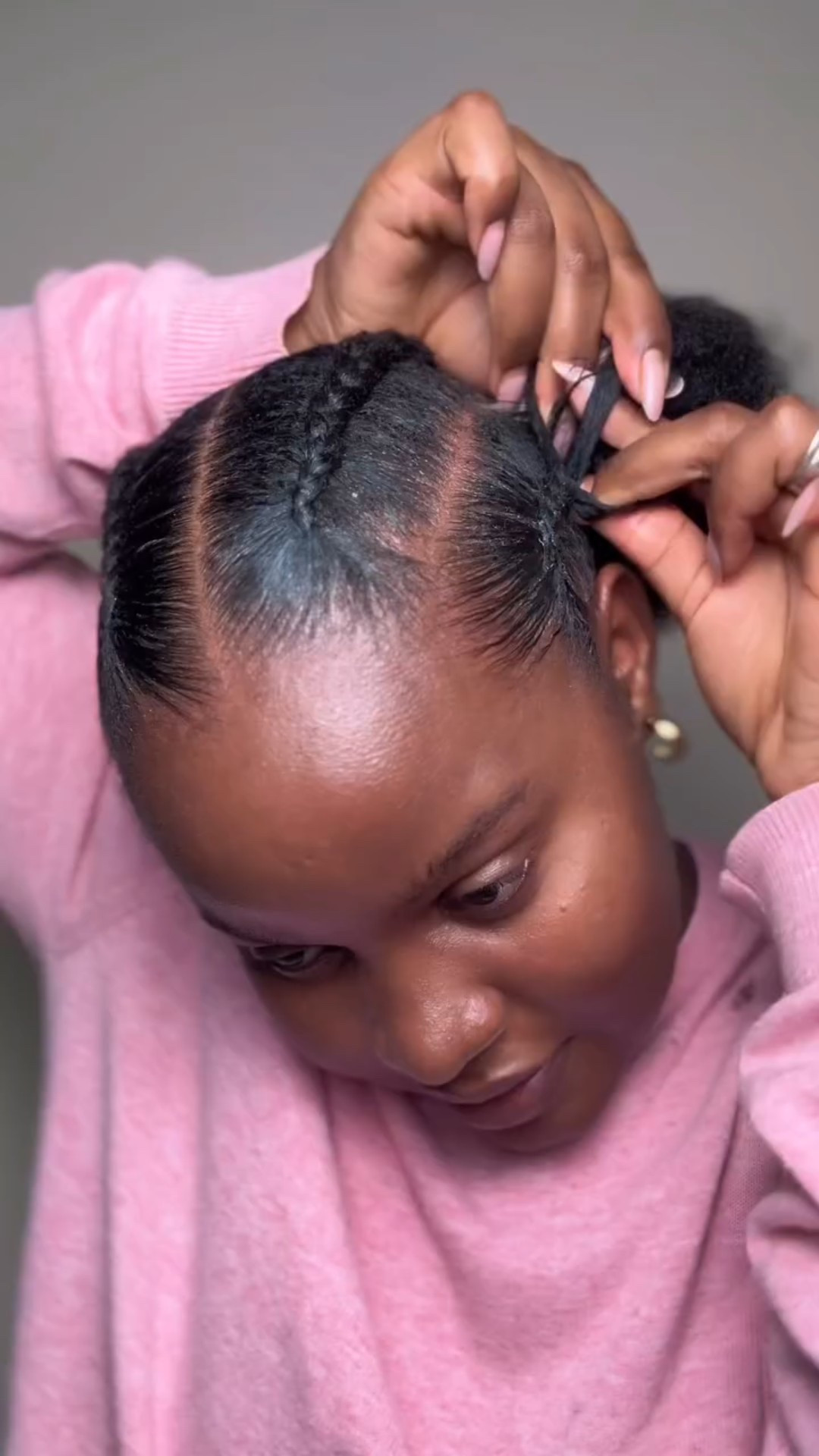 Tutorial: Como fazer tranças nagô ou viradas!
Manequim para treinar nos profuoo

#tutorial #nagô #trançasnagô #tranças #trançasinraizadas #boxbraid

#LTKbrasil #LTKbeleza