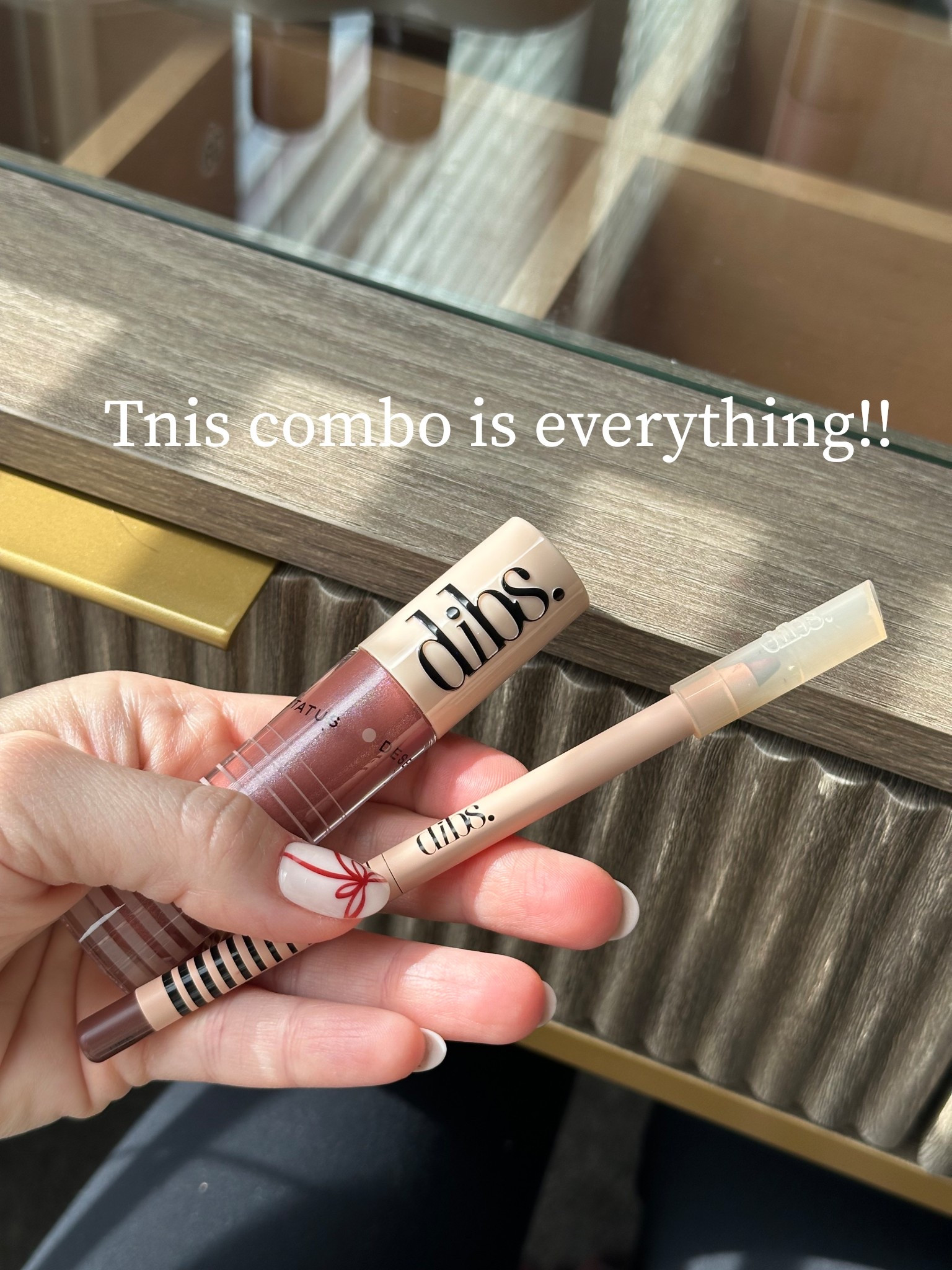 This lip combo is my new fave !! Such a beautiful warm mauve color, complimented by a deep neutral brown lip liner! 

Gloss is from Dibs beauty - MIMS
Lip Liner is from Dibs beauty - TEA TIME 

#LTKgrwm #LTKGiftGuide #LTKBeauty