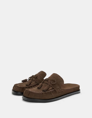 Pull&Bear Leather tassel clogs in pink shades | ASOS | ASOS (Global)