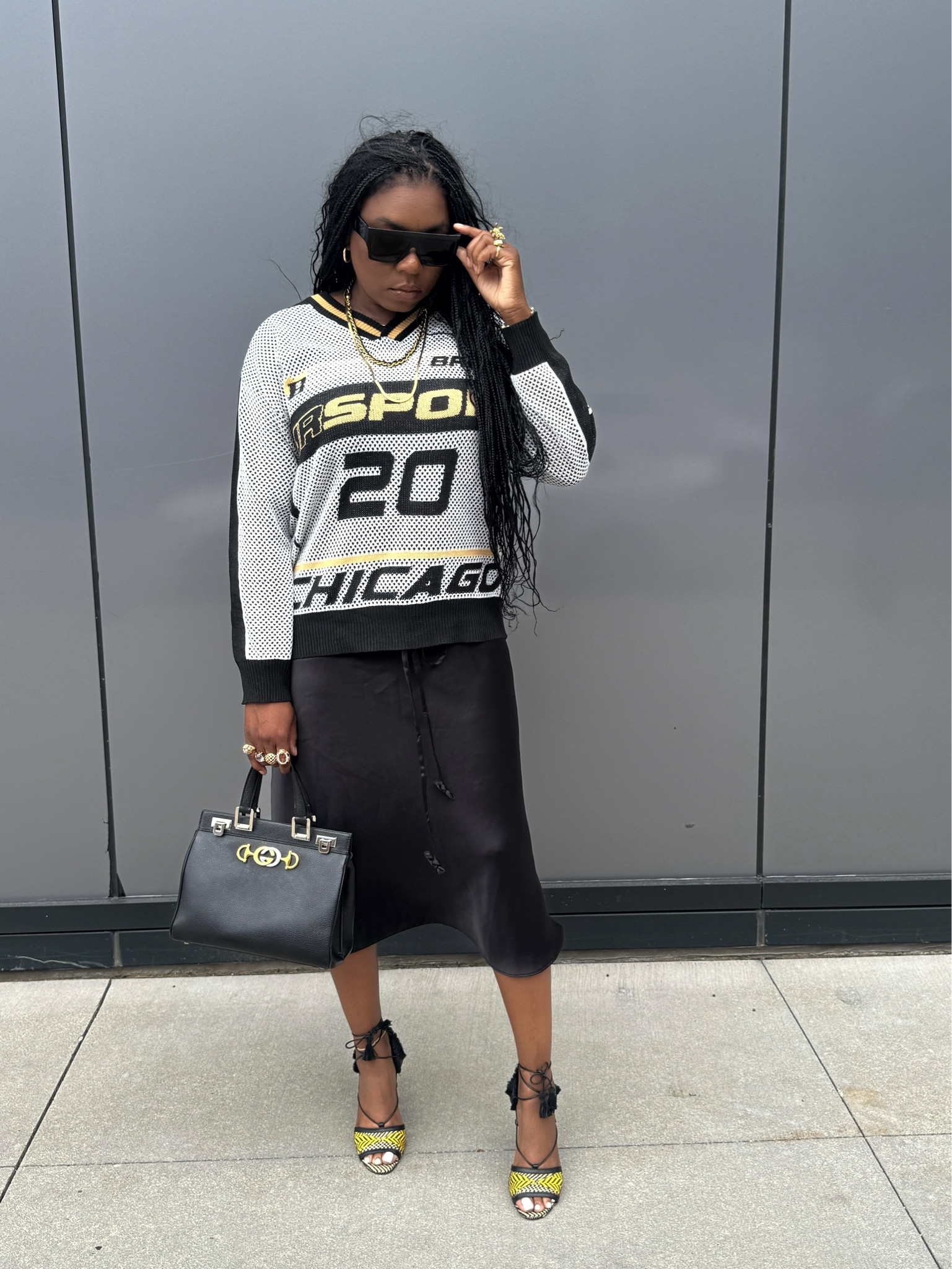 Outfit of the Day

Top: TikTok 
Skirt: Zara
Shoes: Zara
Bag: Gucci
Shades: Celine

#OutfitOfTheDay #OOTD #Style #ModestFashion

#LTKStyleTip