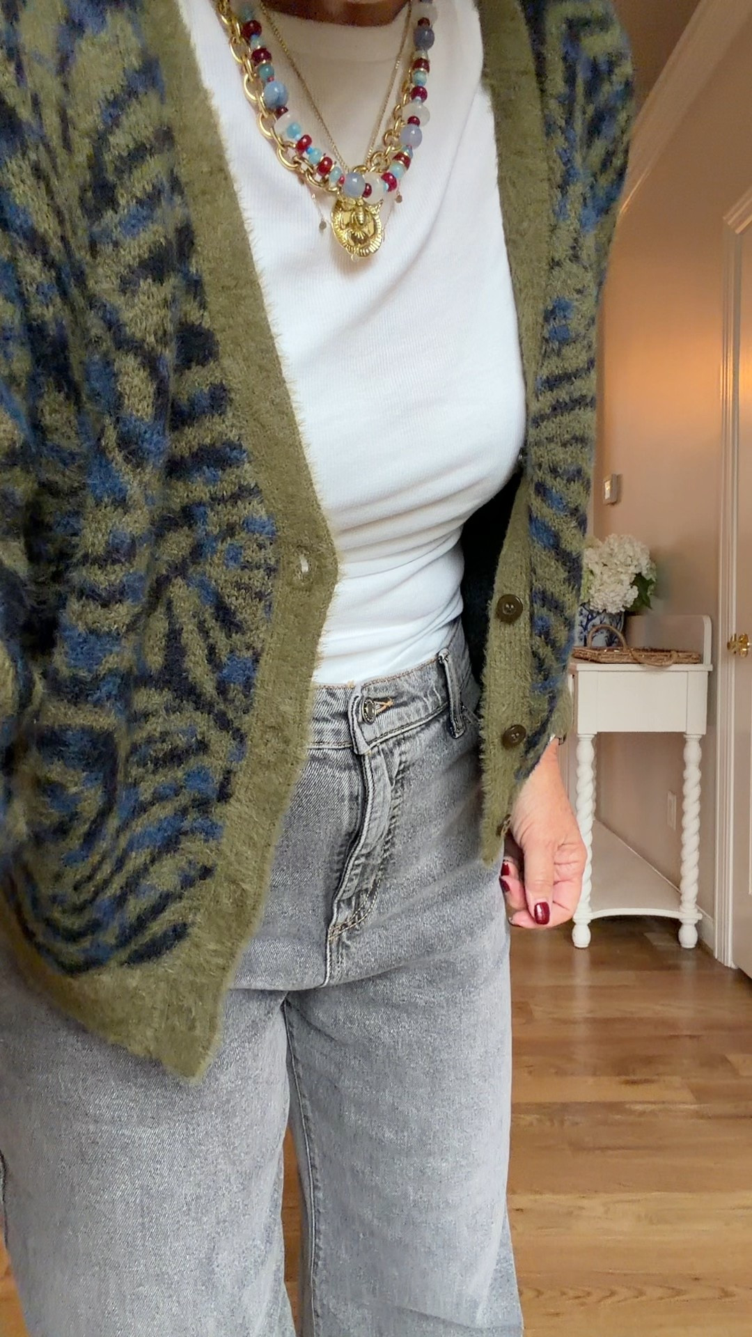 Jeans size down im in a 6
Sweater size medium 
Tee size medium 
Jewelry 20% off with code NANETTE20


#LTKGiftGuide #LTKFindsUnder50 #LTKOver40