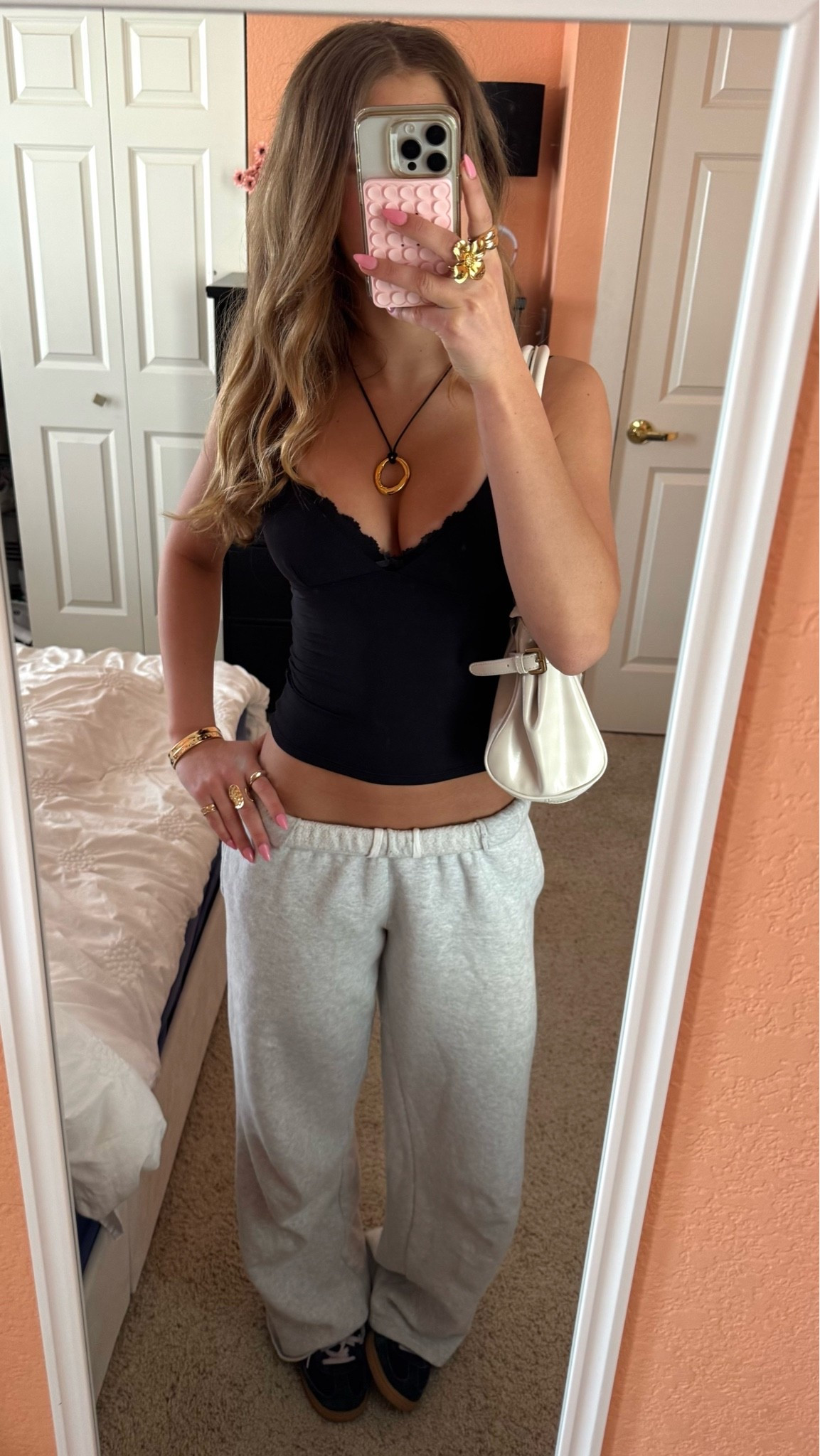 cute basic spring outfit for school

#LTKootd #LTKgrwm #LTKSeasonal