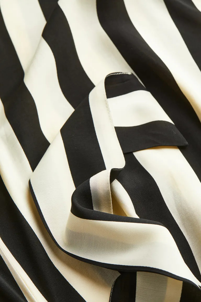 Wrap-detail blouse | H&M (UK, MY, IN, SG, PH, TW, HK)