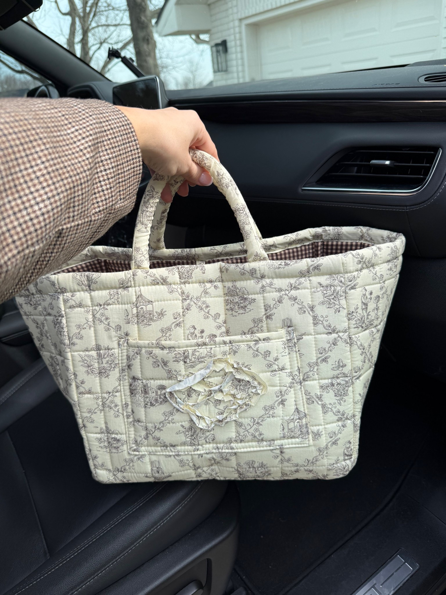 Car basket! 

#LTKmorningroutine #LTKmomlife #LTKTravel