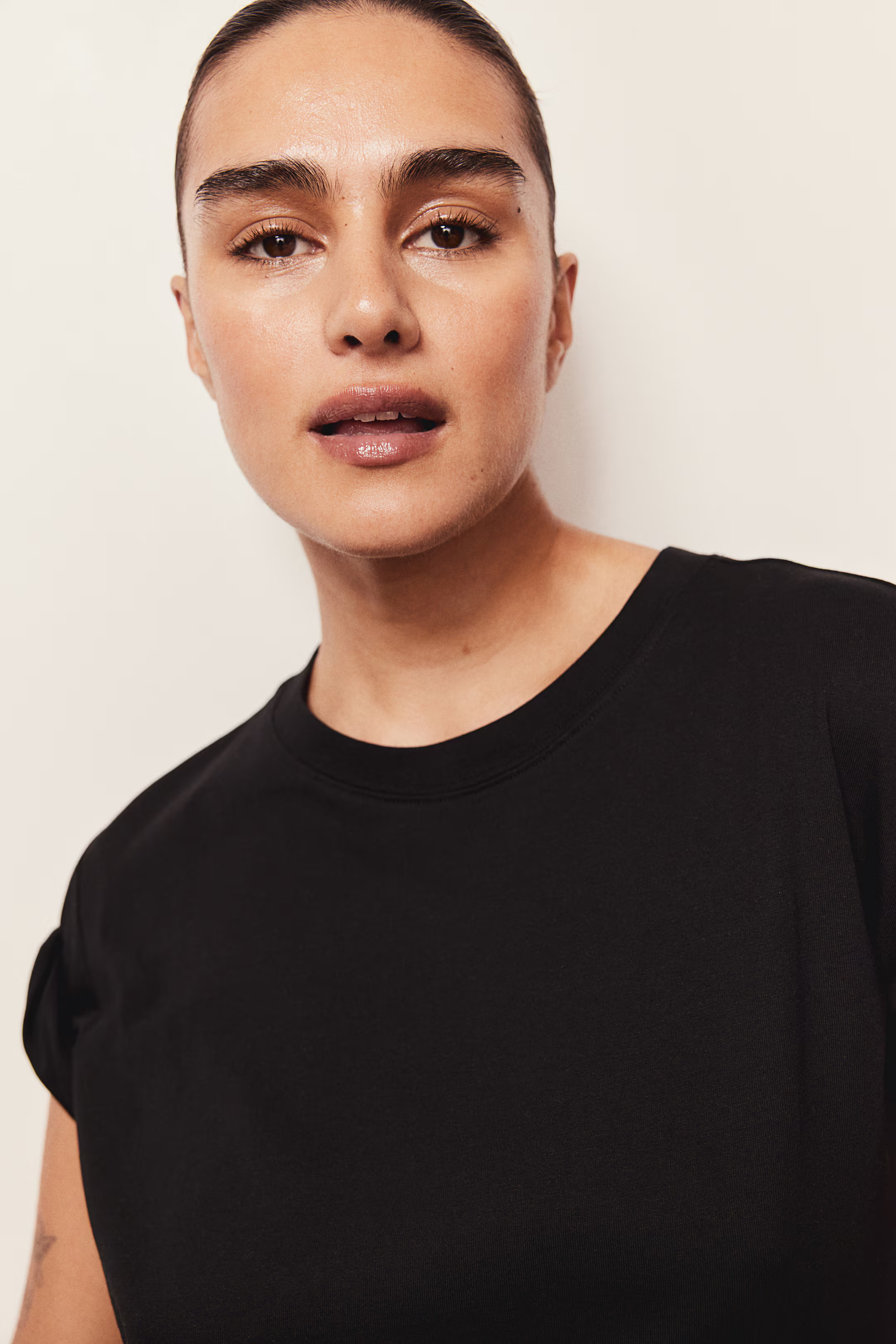 Cotton T-shirt Dress - Round Neck - Short sleeve - Black - Ladies | H&M US | H&M (US + CA)