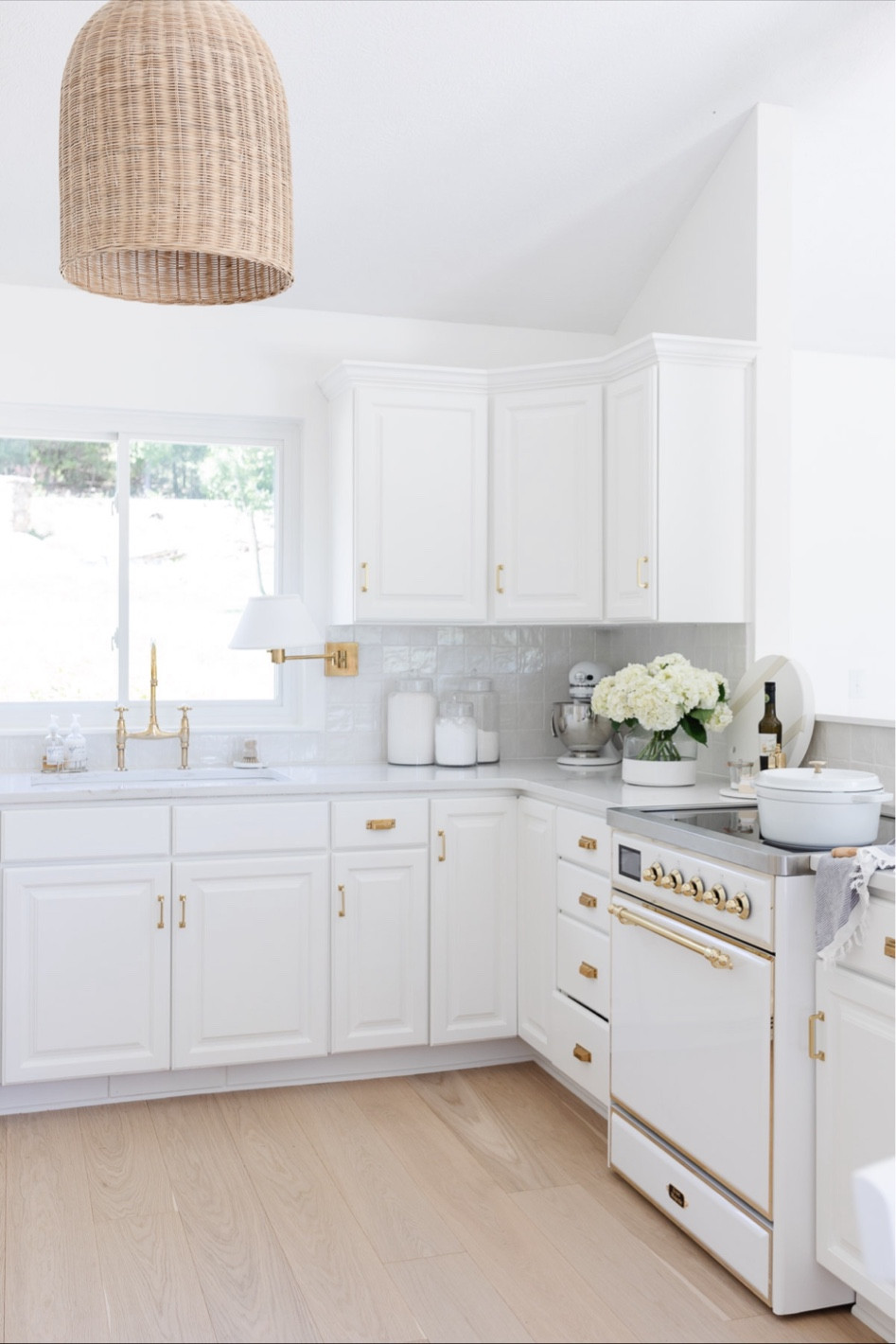 Shop our lake kitchen decor, brass hardware and organization! Kitchen renovation, kitchen decor, kitchen hardware, brass hardware, home hardware, home renovation, kitchen sink, kitchen range, kitchen lighting, warm kitchen, white kitchen, traditional kitchen, kitchen reno, kitchen inspo, kitchen inspiration.

#LTKhome #LTKstyletip #LTKSeasonal
