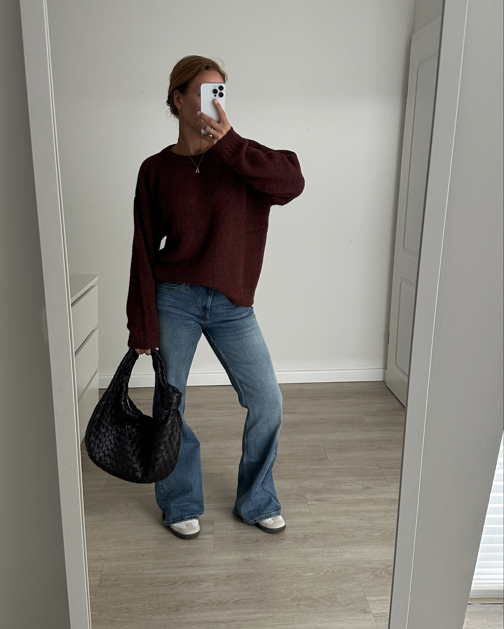 Autumn outfit burgundy
& flared jeans

#FashionMonth #LTKstyletip #LTKautumn