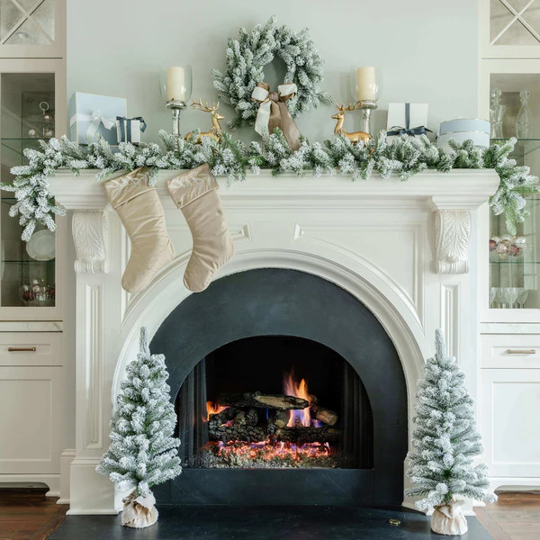 King Flock® Collection 4-Piece Set with Warm White LED Lights (Plug or | King of Christmas