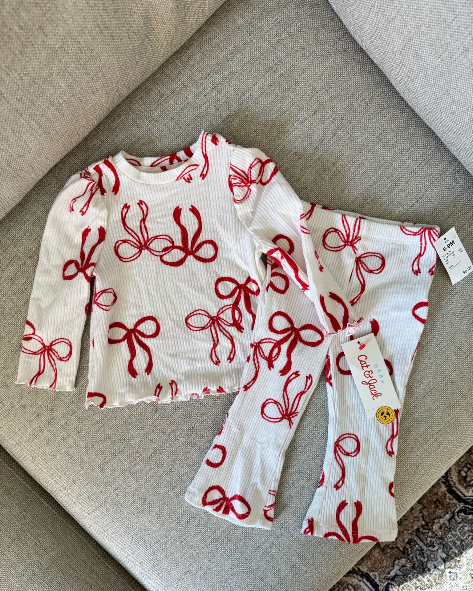 MELTING over this $12 babygirl set!!! I grabbed a 6/9m for Evelyn since she’s so long! It’s so soft and adorable!!! 

Christmas, holiday outfits, holidays, red bows, trending 

#LTKKids #LTKHoliday #LTKBaby
