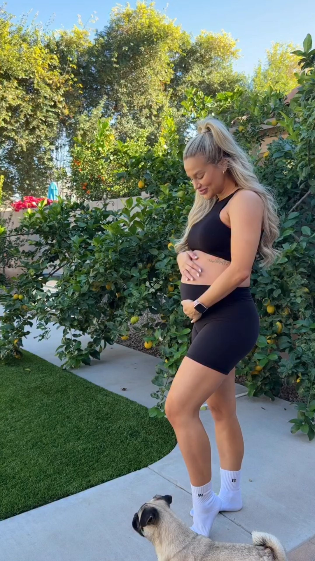 third trimester be like… 🐋🙈⏰

I’m loving these Buffbunny shorts for pregnancy, they’re so stretchy! Wearing size medium  

#pregnancy #pregnancydiary #pregnancyhumor #thirdtrimester

#LTKootd #LTKBump