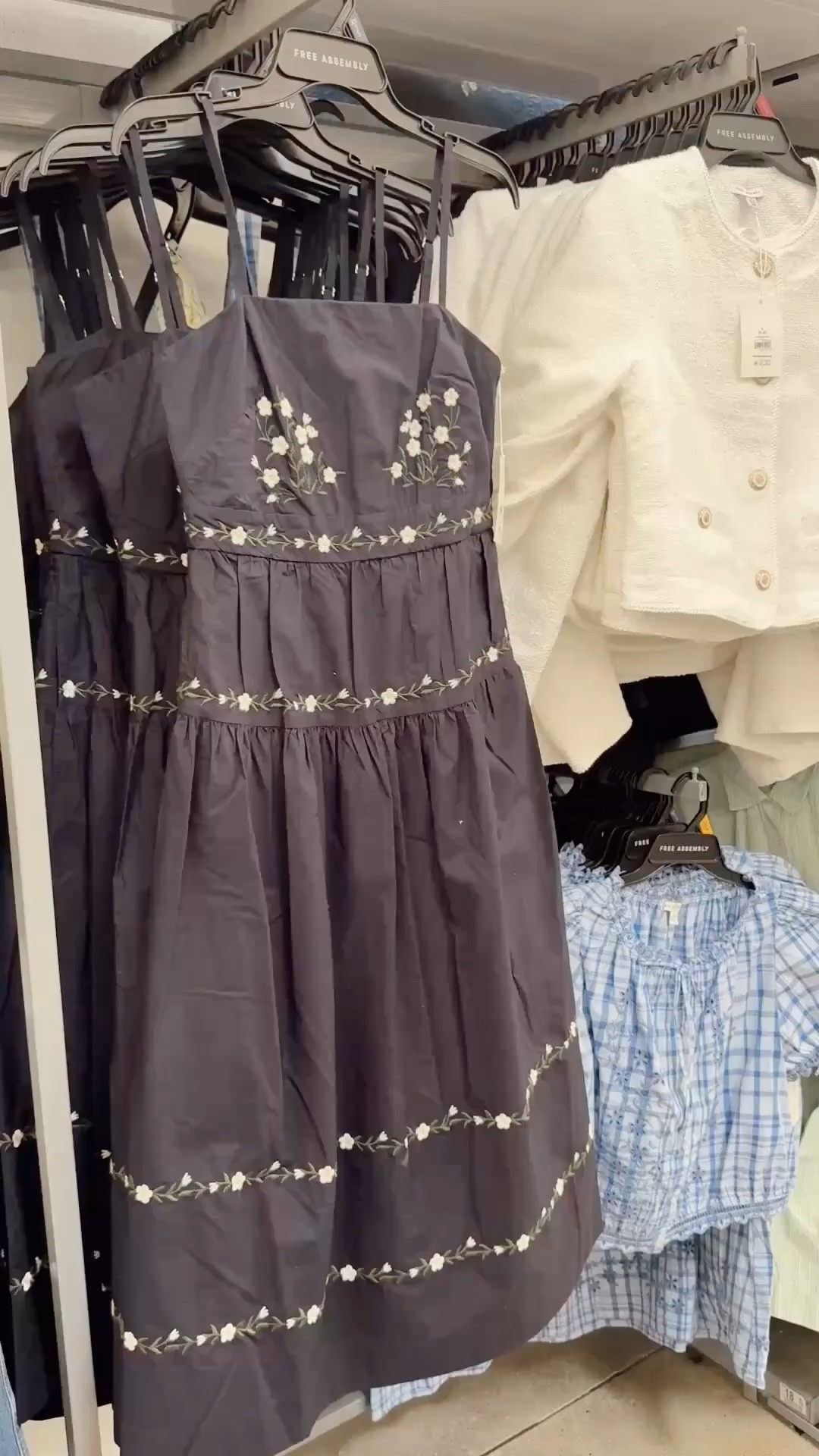 Under $40 dress that could be passed as Anthro! 

#LTKgrwm #LTKWorkwear #LTKdayinmylife