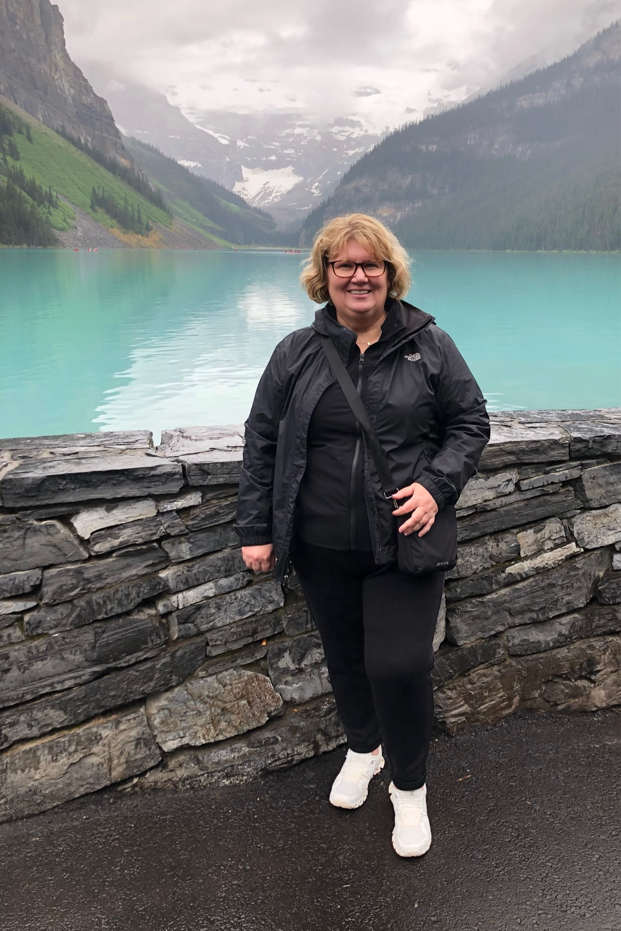 Spanx Air Essentials tapered pants, black size 1X. Spanx Ribbed Polo, black 1X. Spanx Contour Jacket, North Face Jacket, black size XXL. Athleta Vertical Crossbody bag and ON CLOUD shoes.
#spanxltk
#spanx
#traveloutfit
#rainwear
#plussize
#petitefashion
#plussizeoutfit
#casualoutfit
#capsulewardrobe
#travelover50
#over50
#ltkcanada


#LTKPlusSize #LTKOver40 #LTKTravel