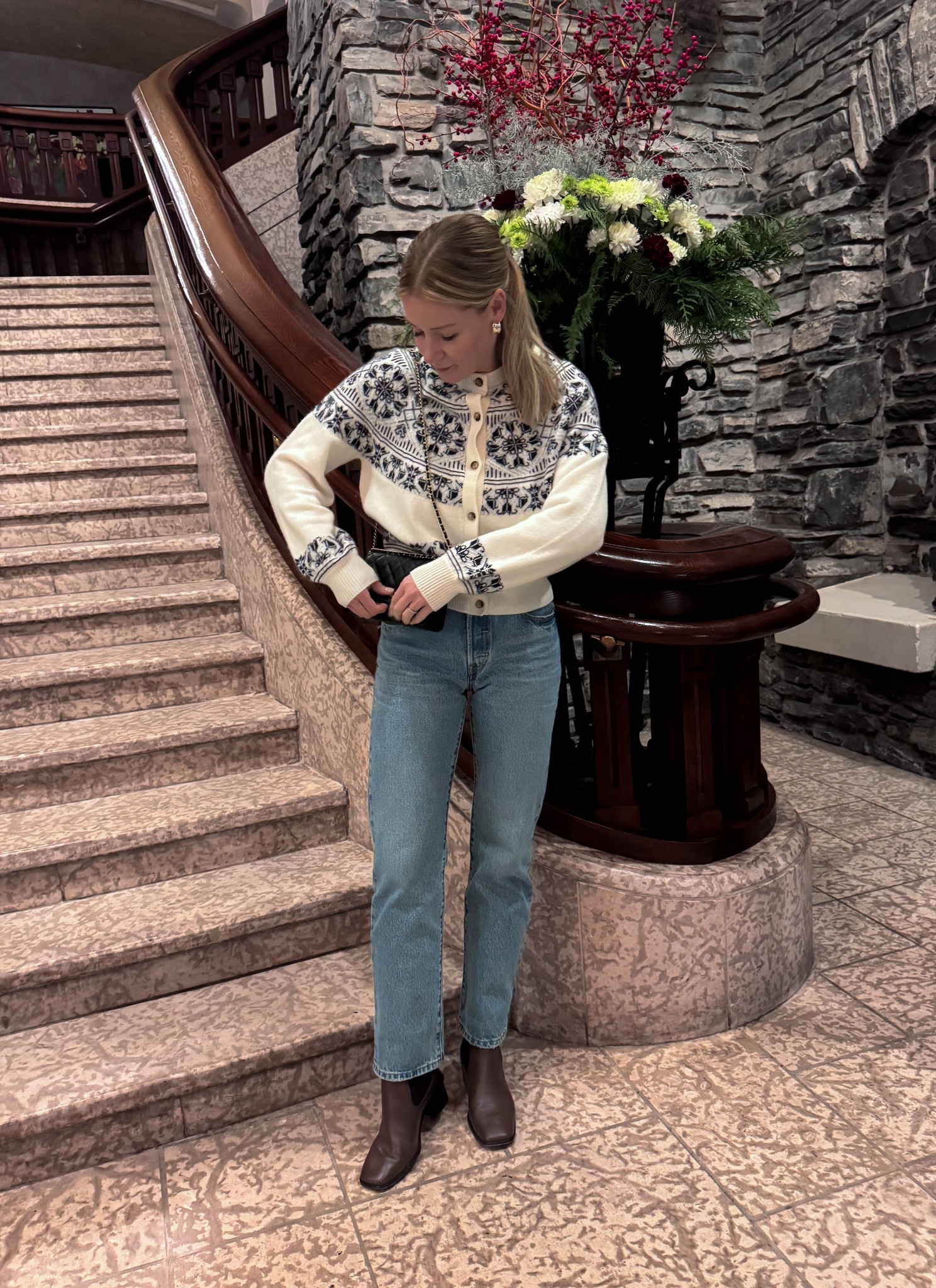 Casual winter outfit idea with fair isle cardigan from Aritzia and Levi’s 501 90s jeans (40% off!)

November outfit, winter style, fair isle, simple look, jeans outfit 

#LTKCyberWeek #LTKSeasonal #LTKSaleAlert