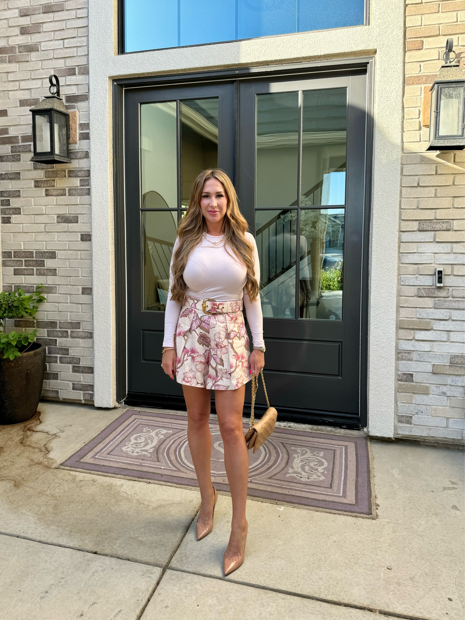 Skims, Zimmermann, nude heels

#LTKShoeCrush #LTKFindsUnder50 #LTKItBag